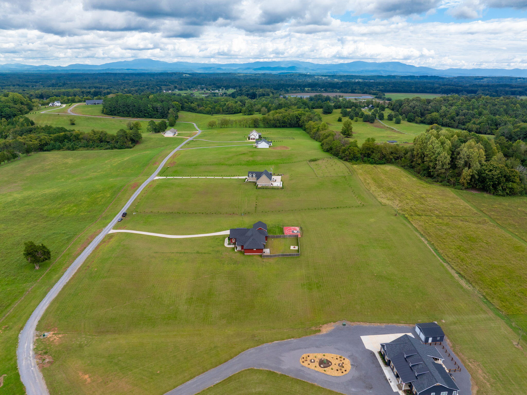 5857 Dalton Pike