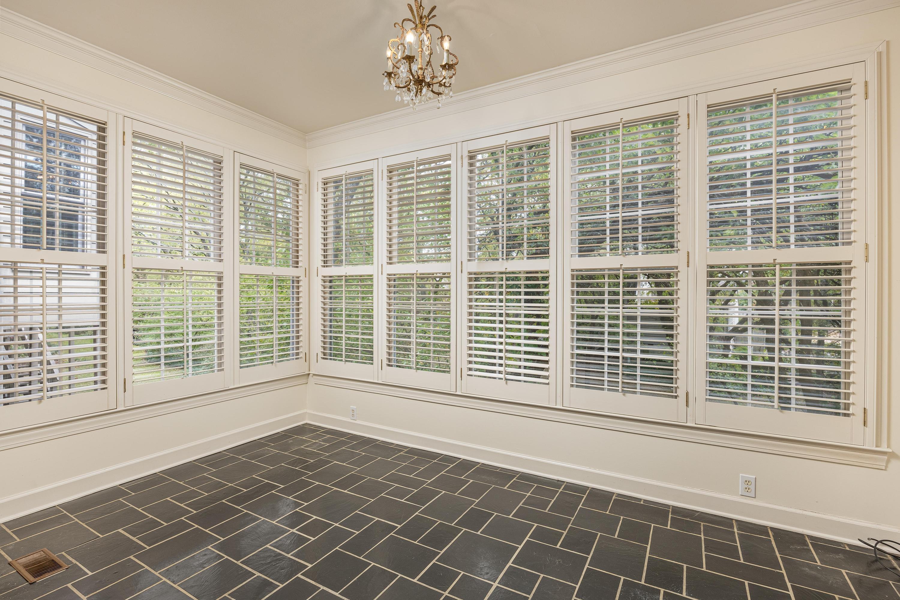 100 Scenic Highway, 48