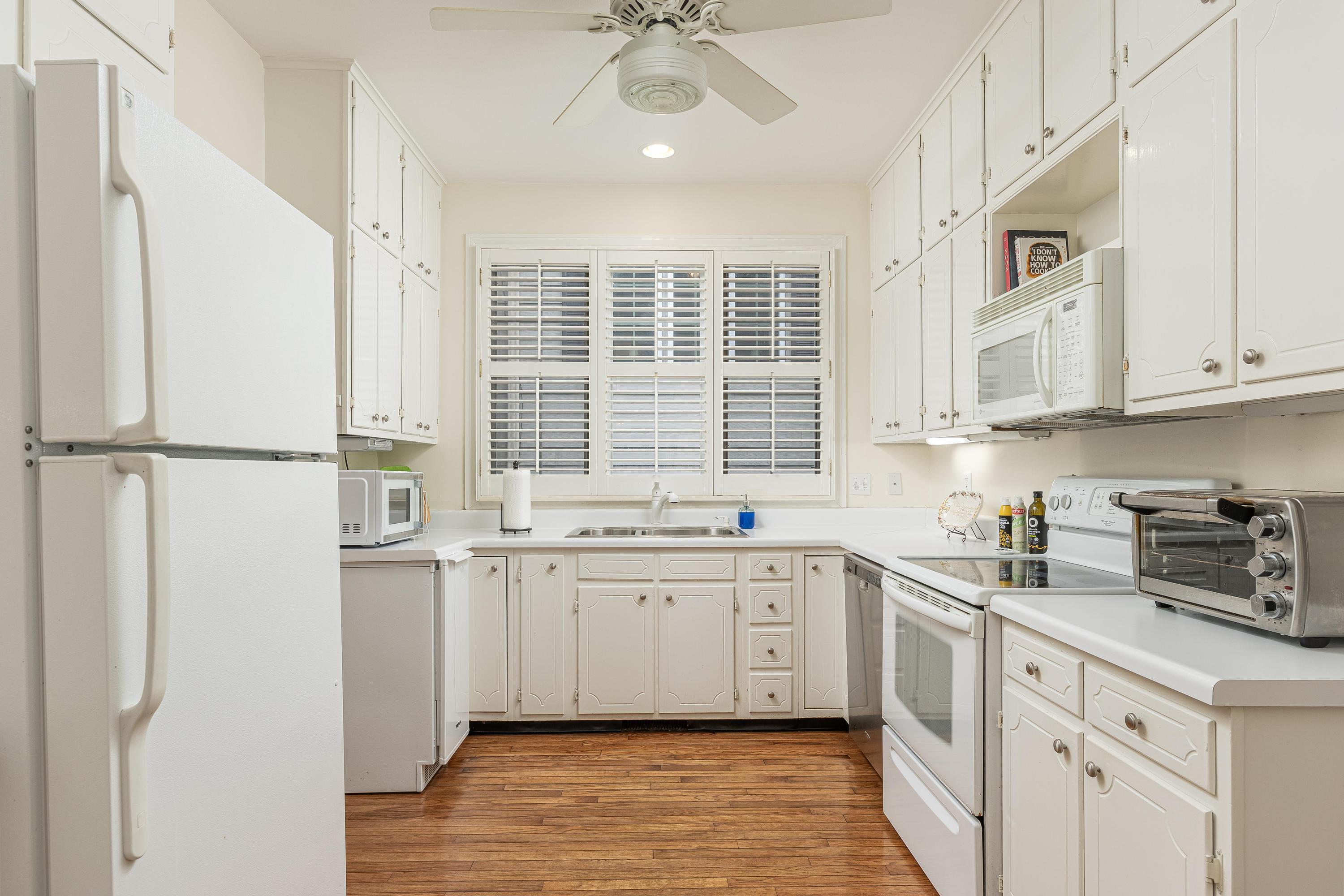 100 Scenic Highway, 48