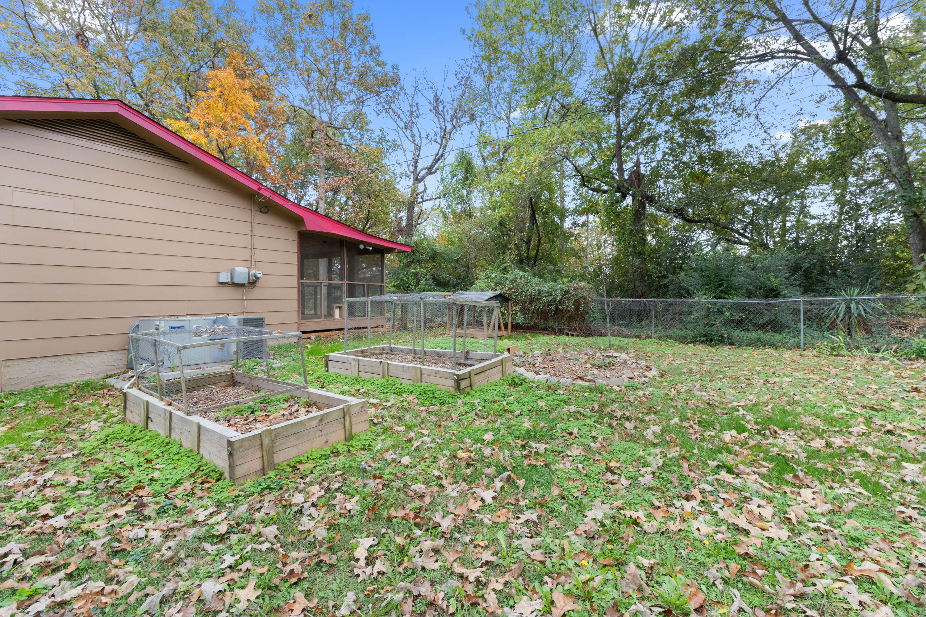 6712 Barclay Lane
