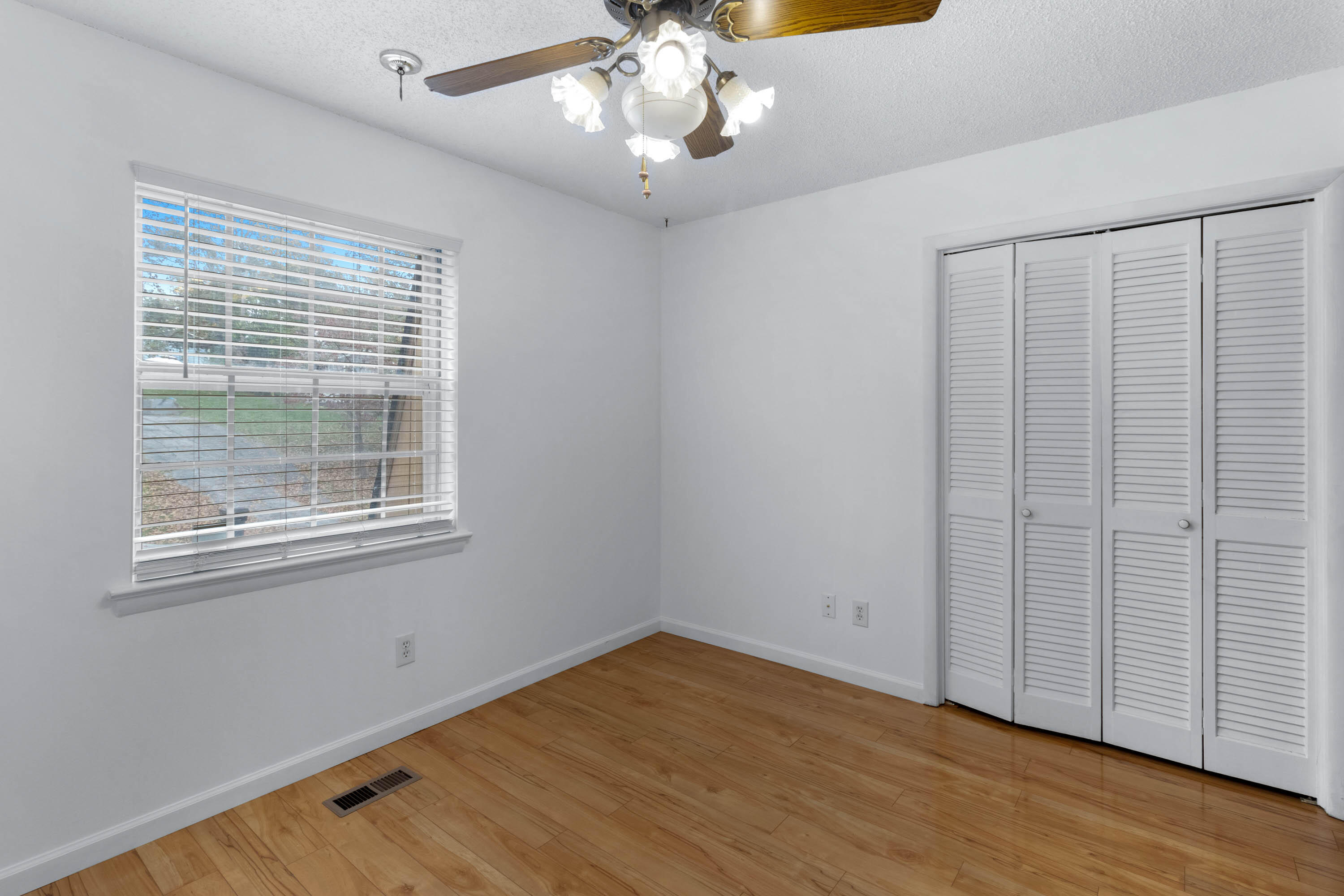 6712 Barclay Lane