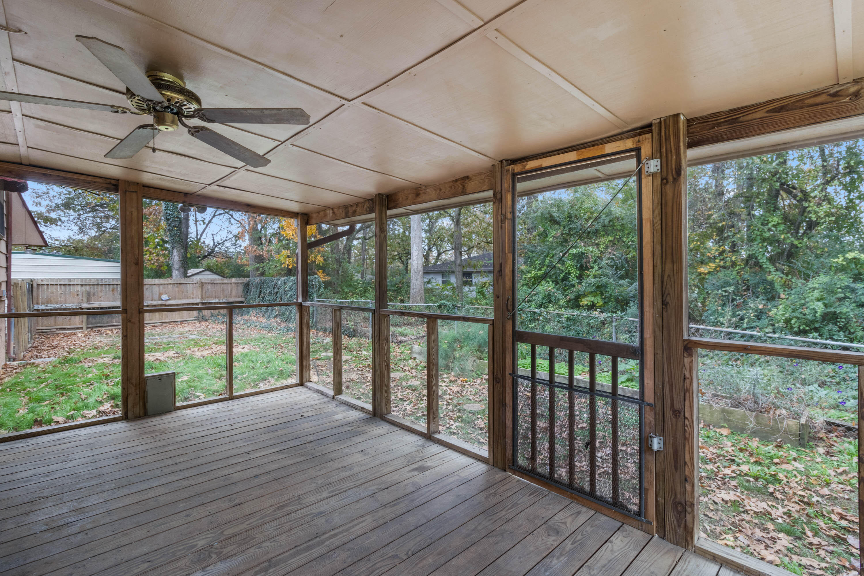 6712 Barclay Lane