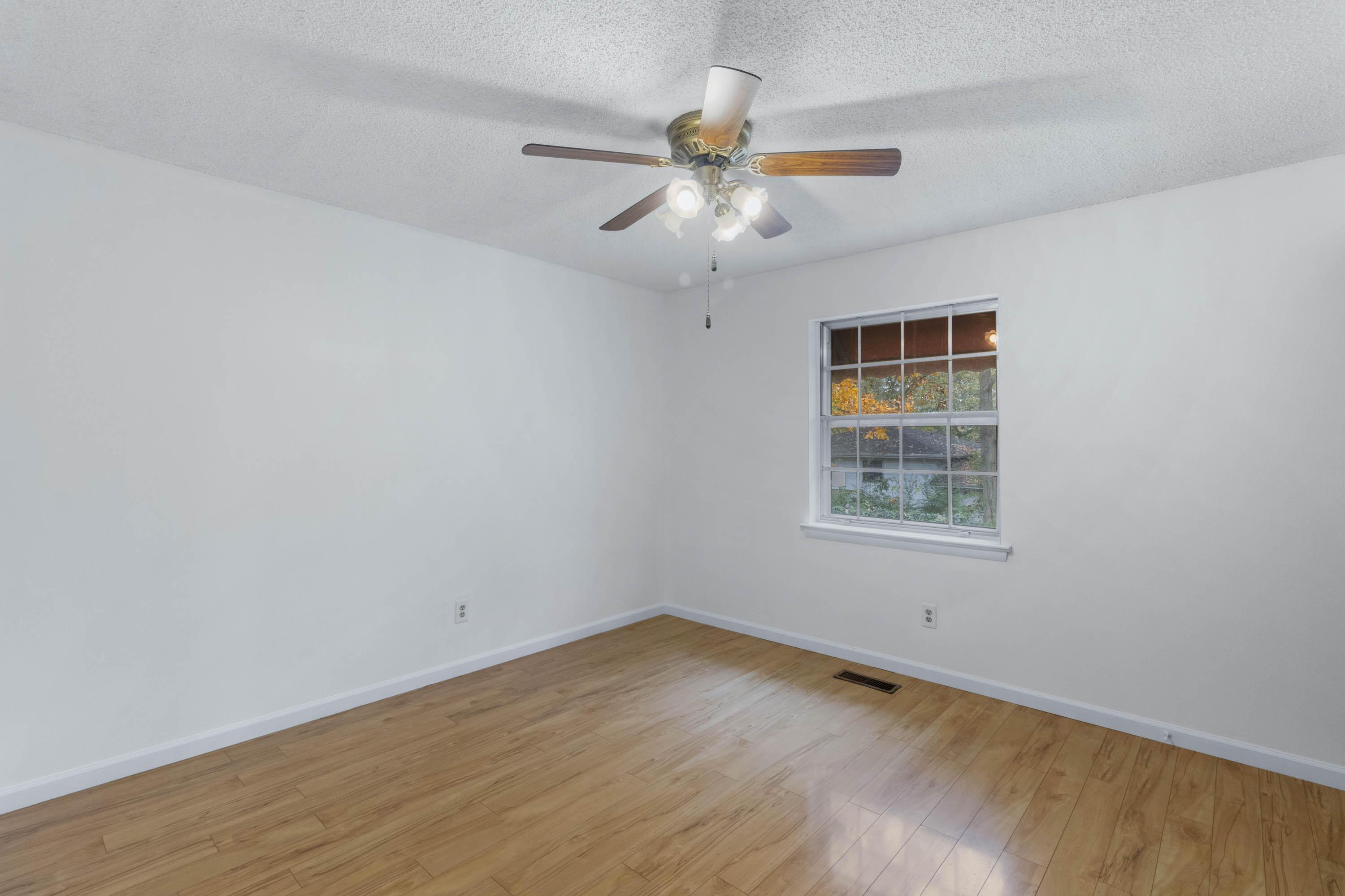6712 Barclay Lane