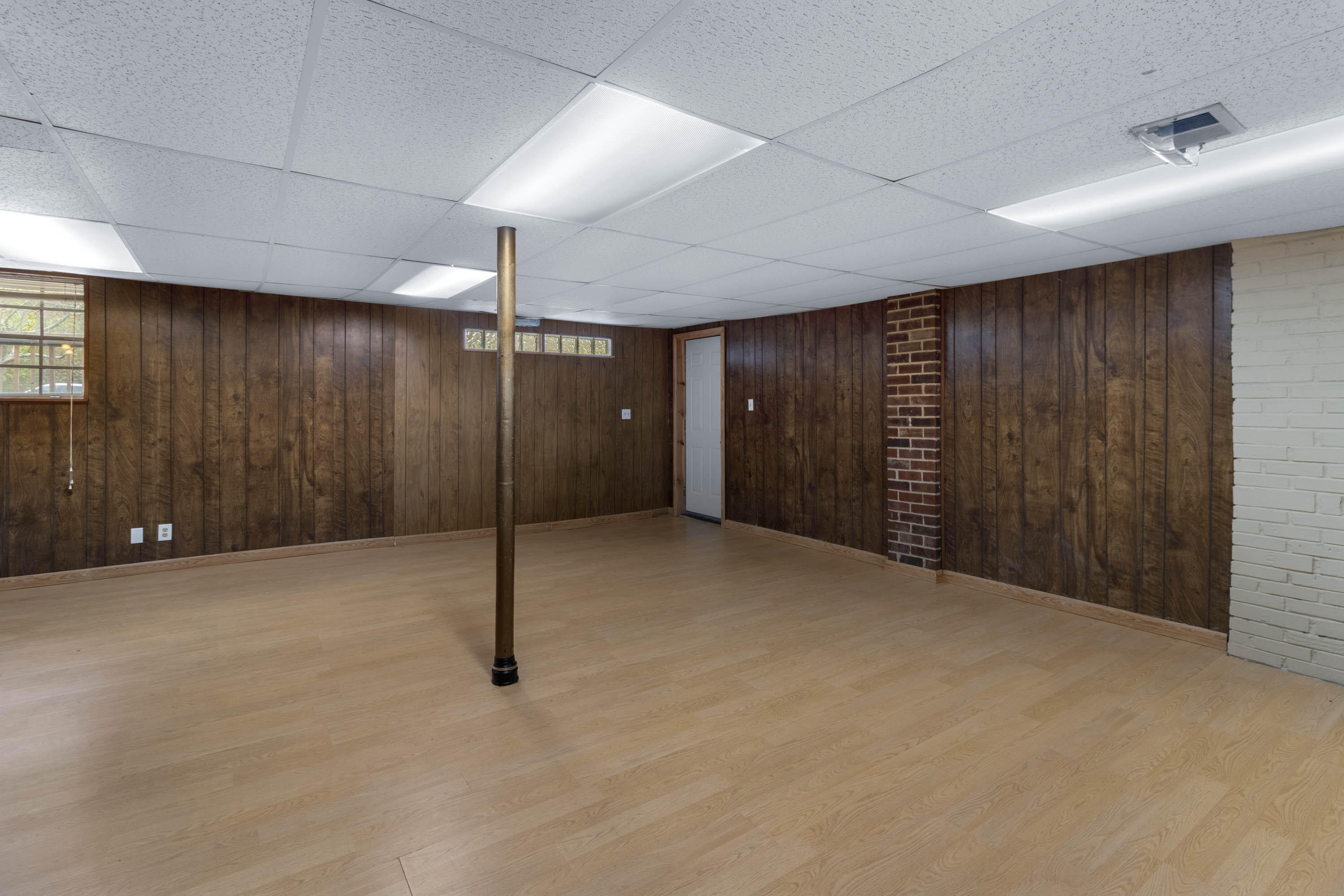 6712 Barclay Lane