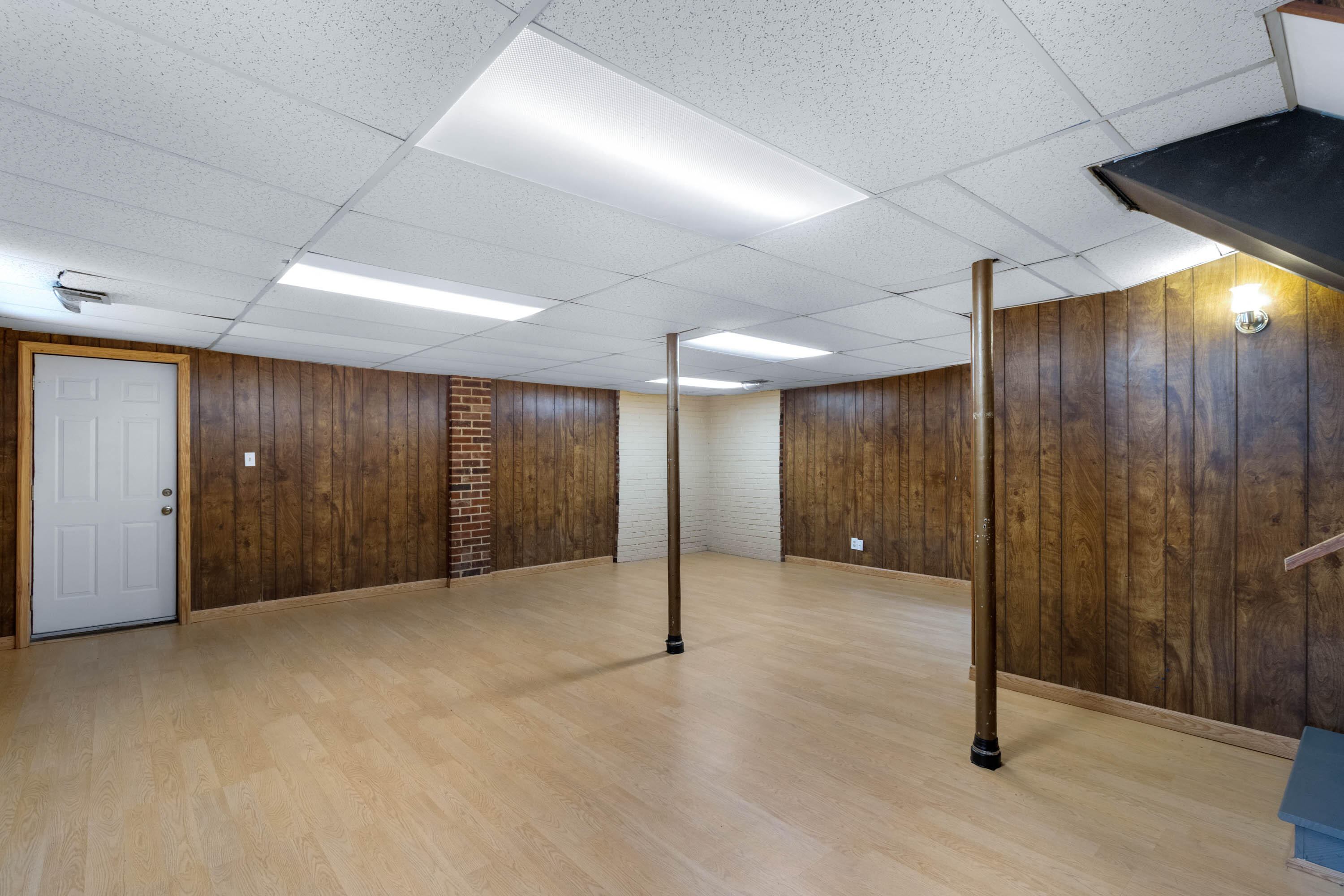 6712 Barclay Lane
