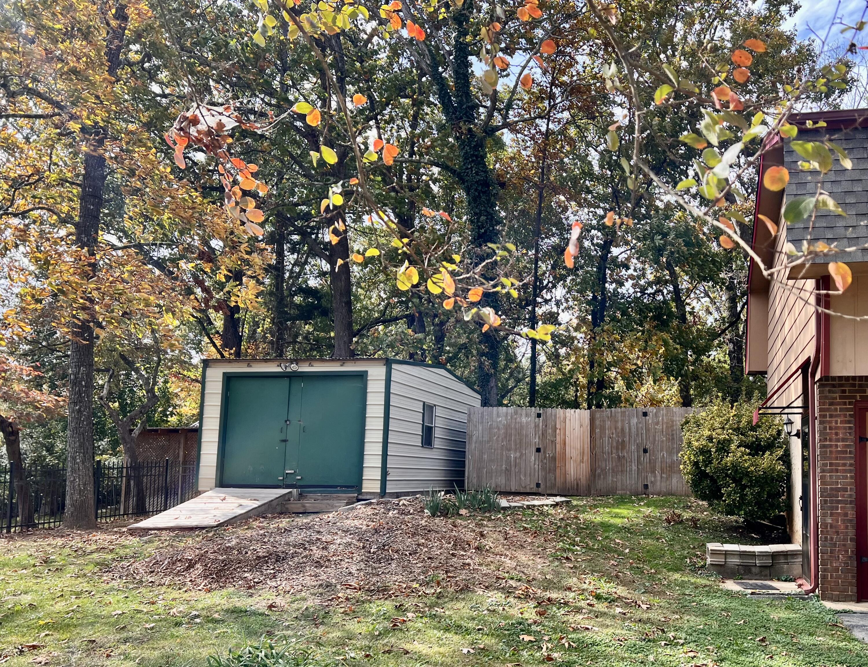 6712 Barclay Lane