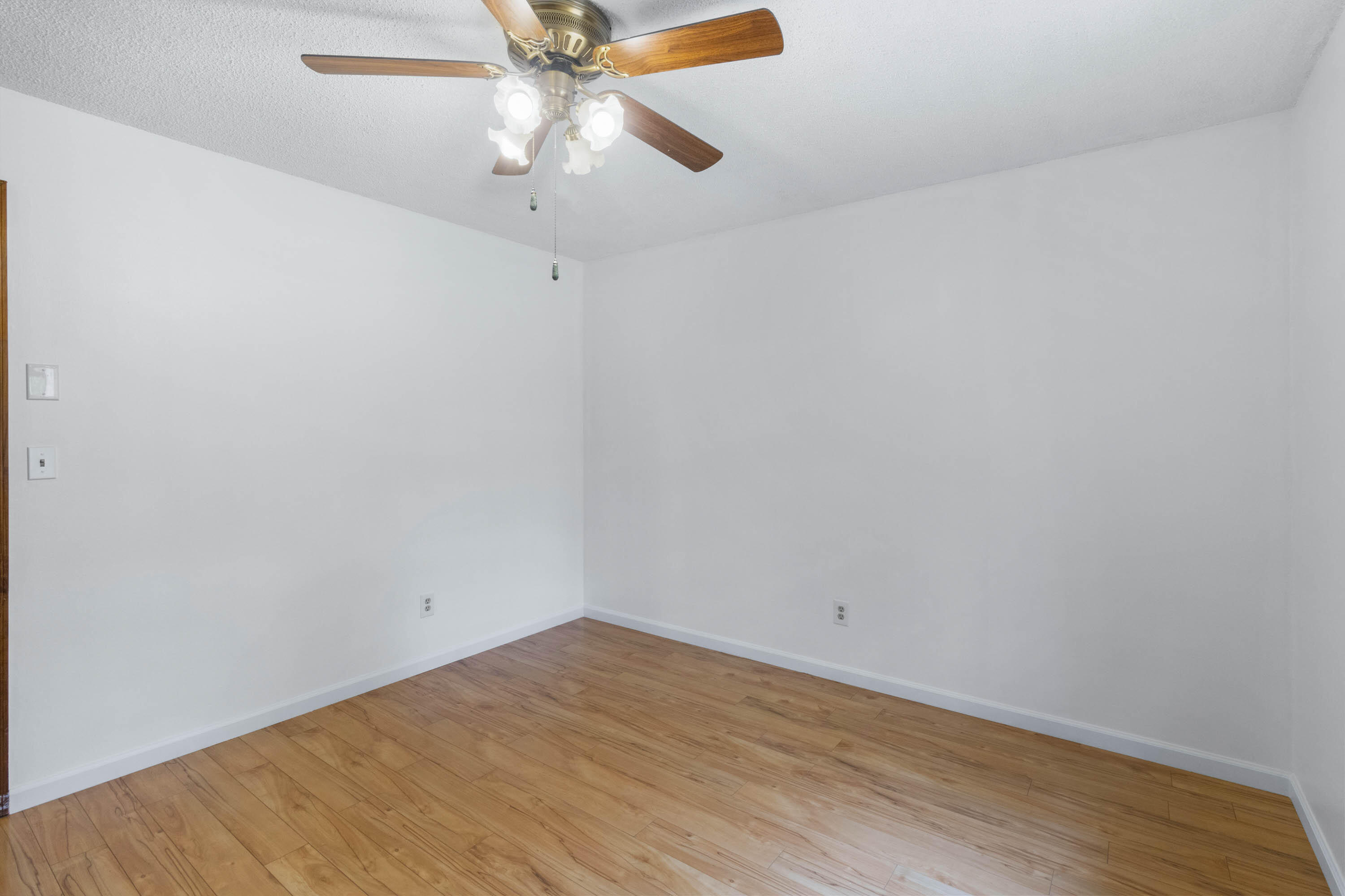6712 Barclay Lane