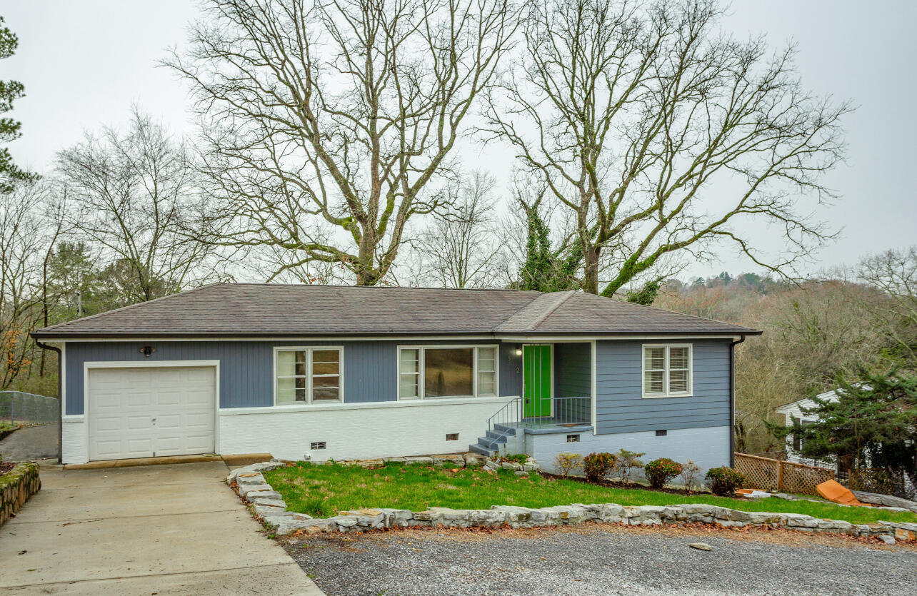 512 Acorn Court