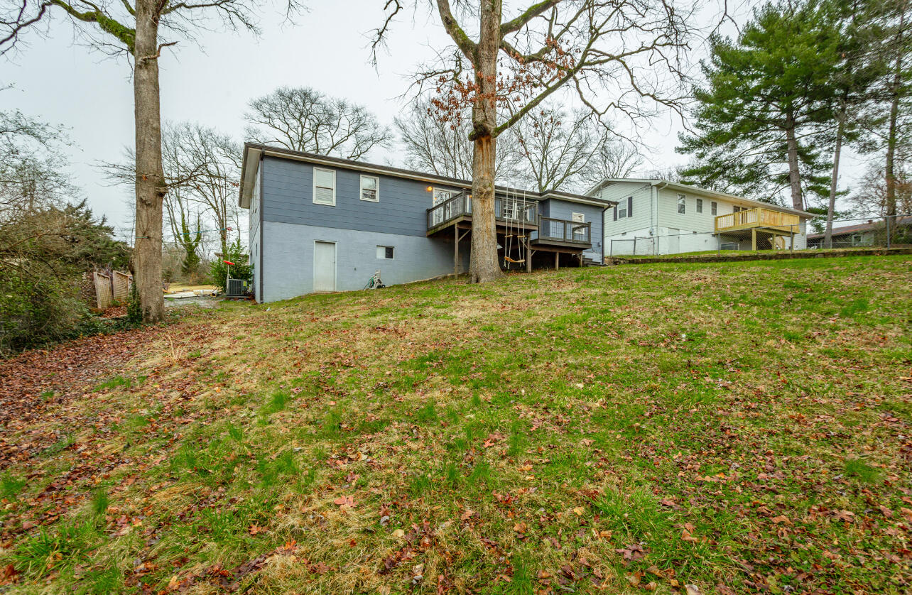 512 Acorn Court