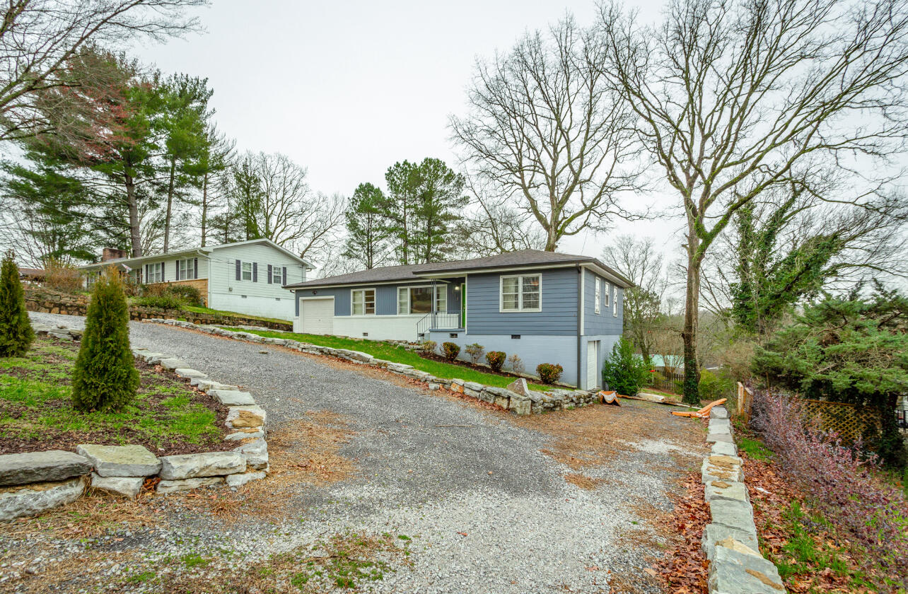 512 Acorn Court