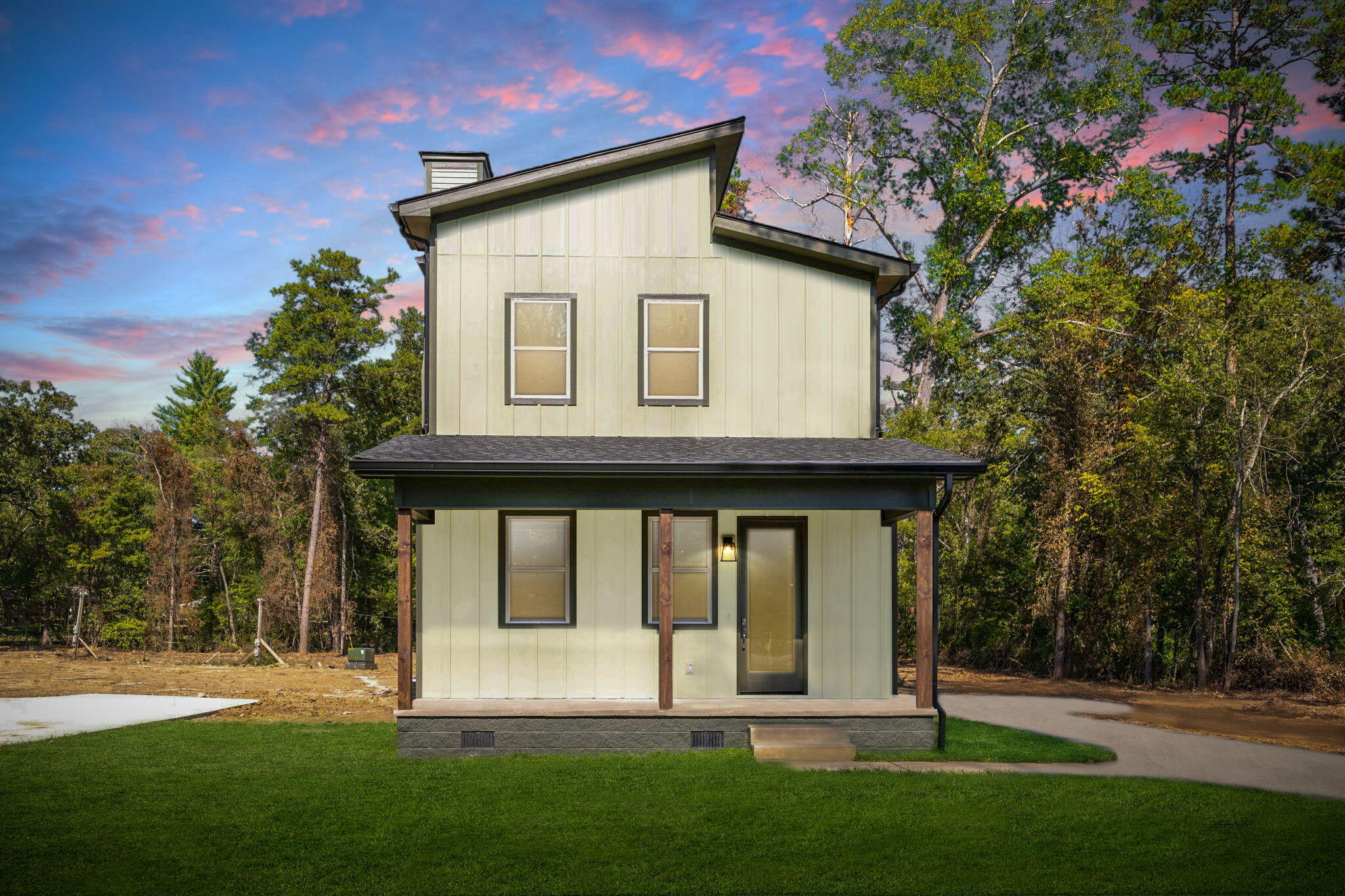 1105 Lakeside Circle