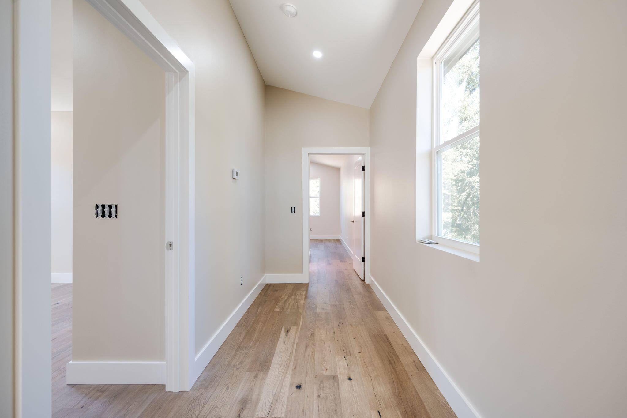 1105 Lakeside Circle