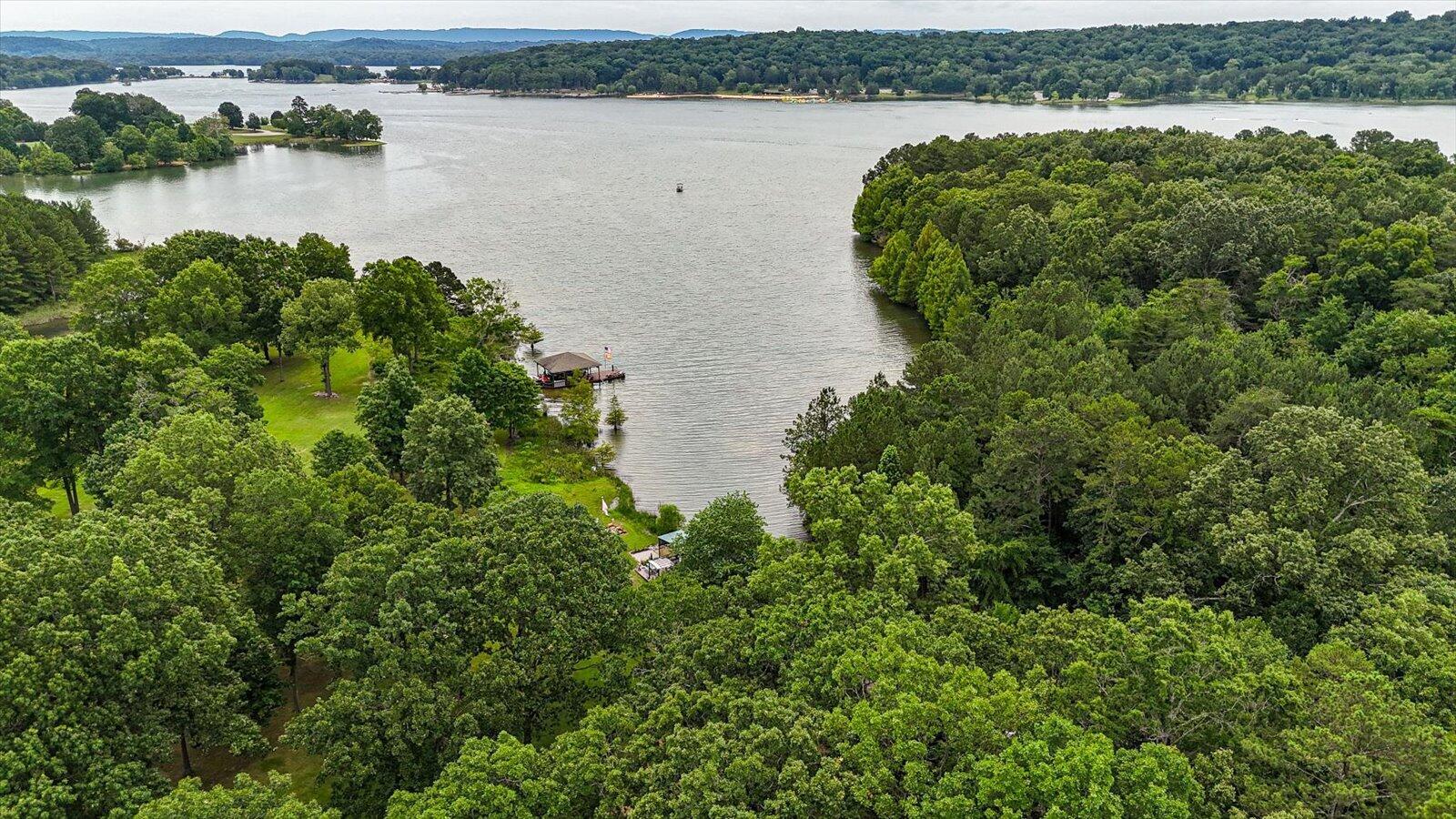 1105 Lakeside Circle