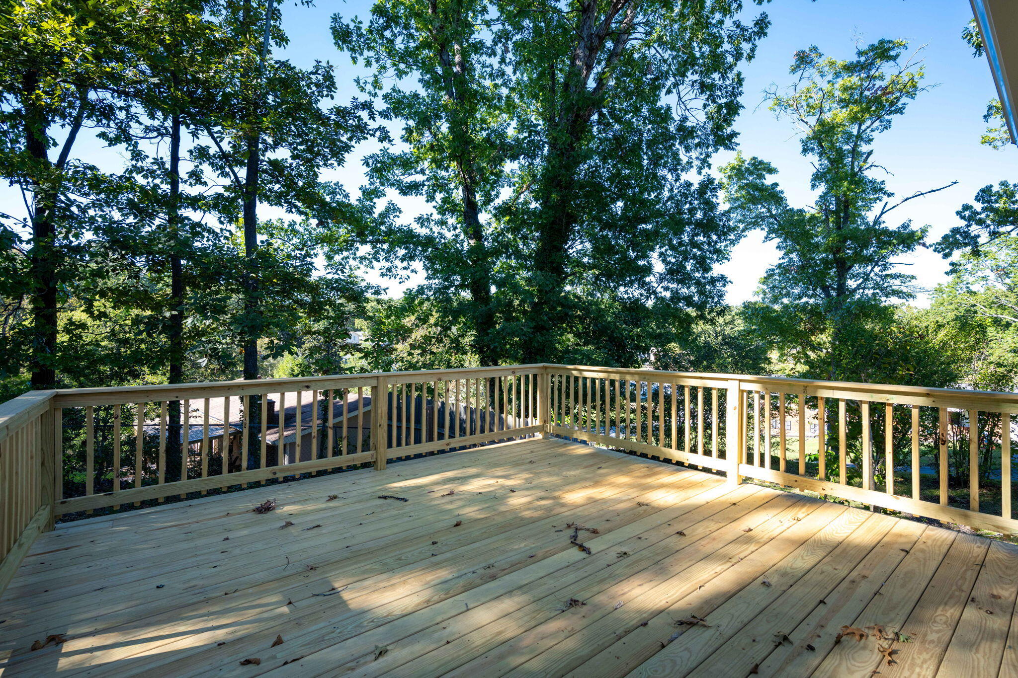 4627 Hillmont Lane