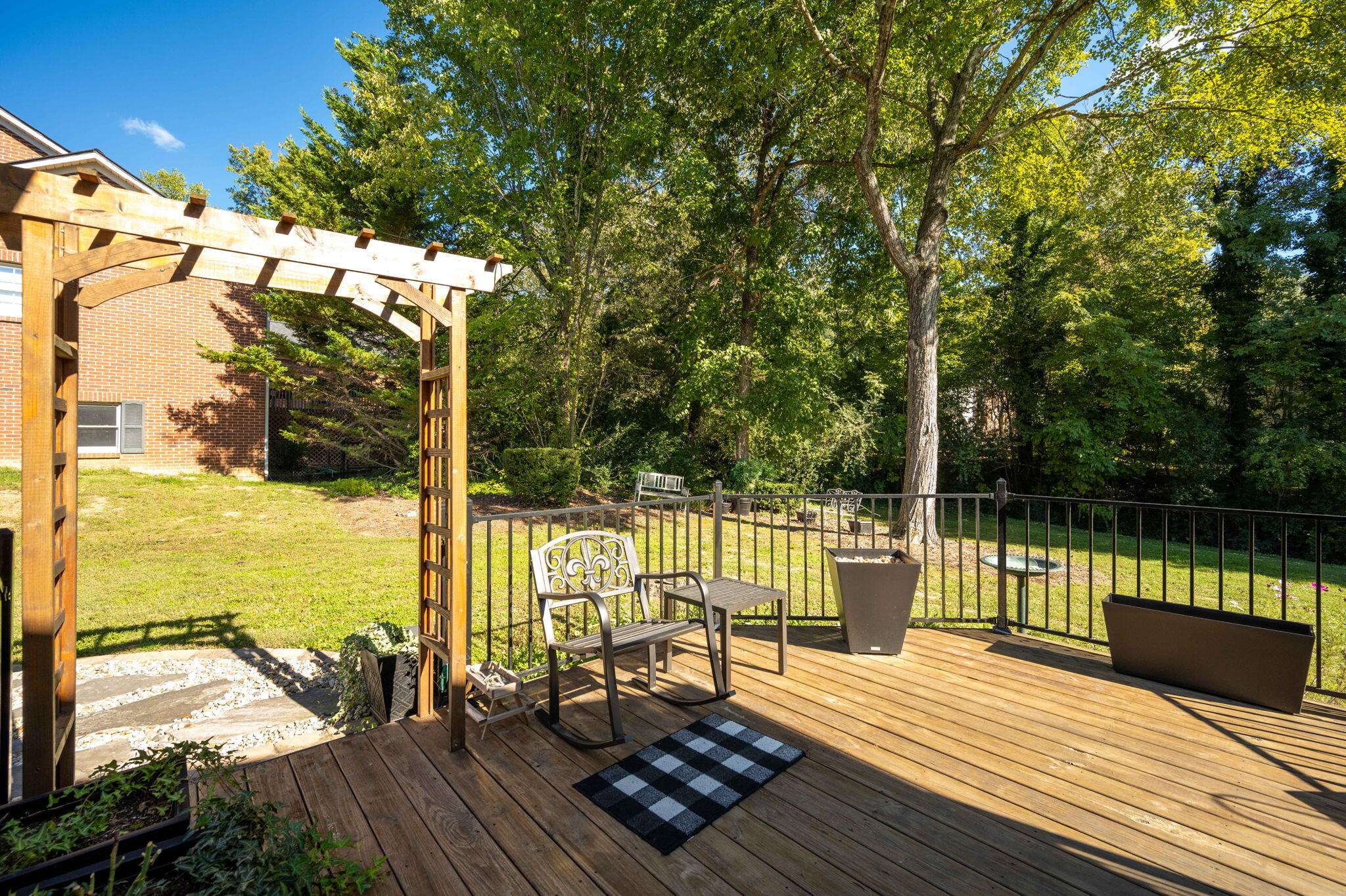 2806 Fox Ridge Road