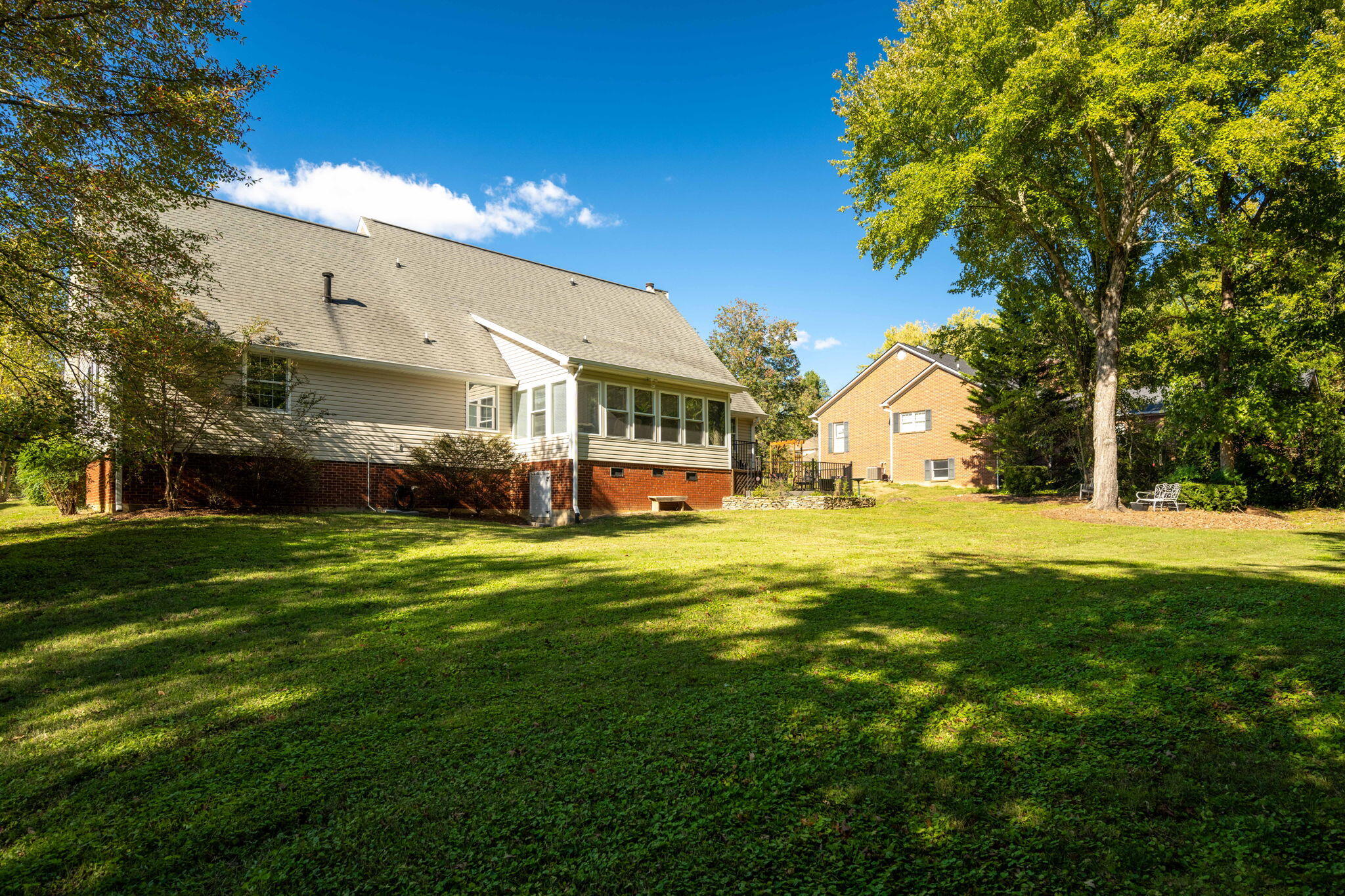 2806 Fox Ridge Road