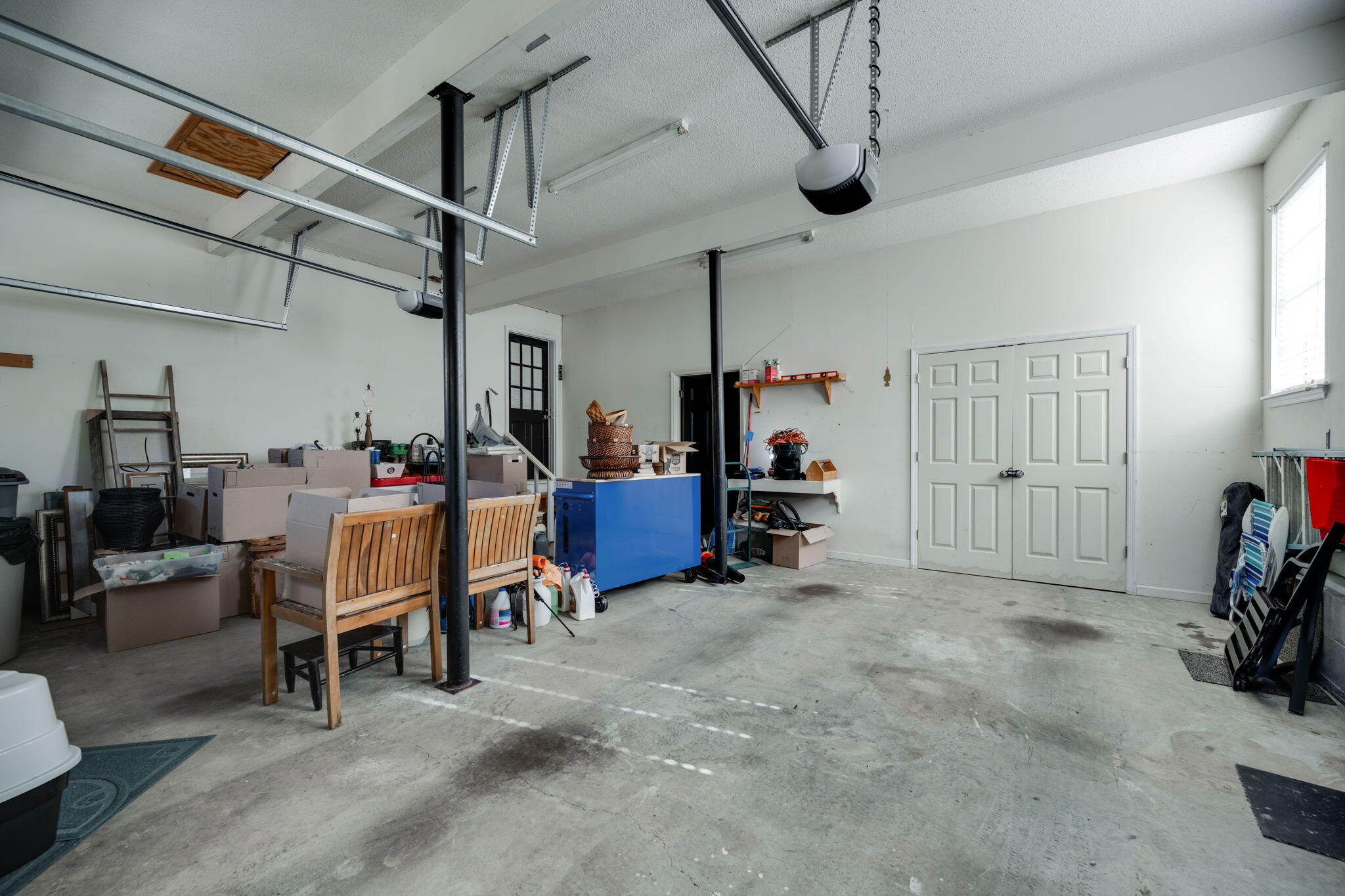2806 Fox Ridge Road