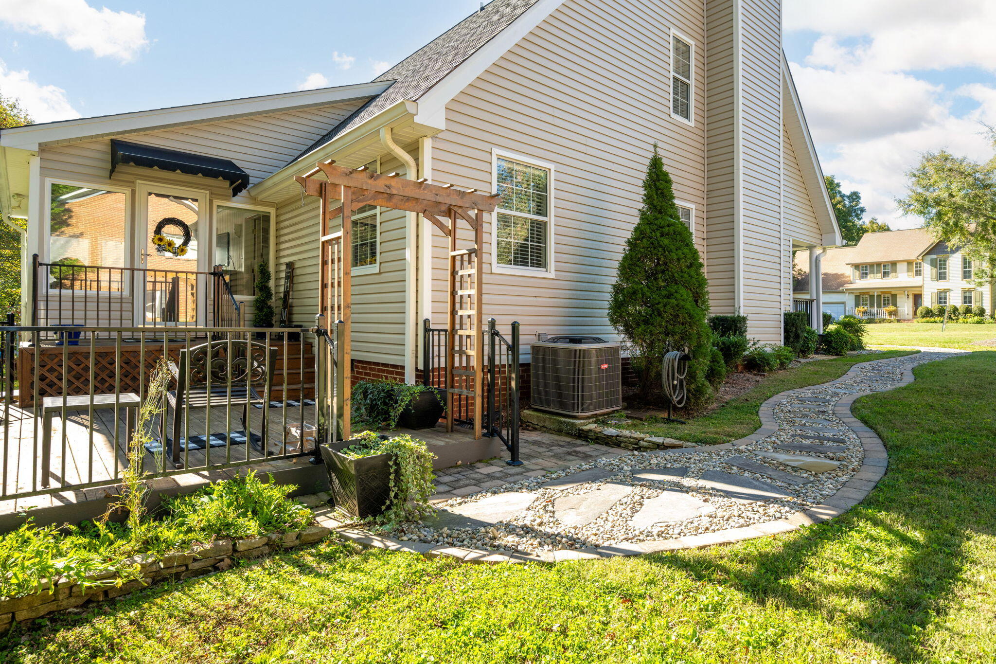 2806 Fox Ridge Road