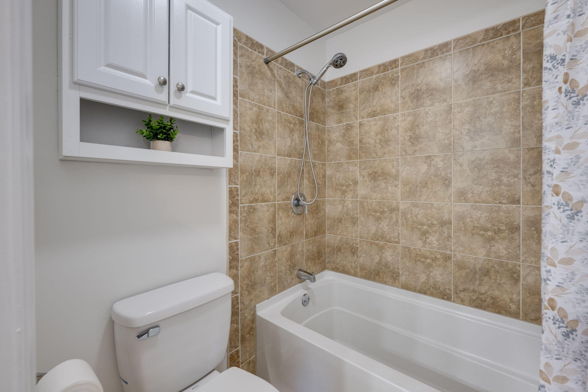 300 Durand Drive, # 24