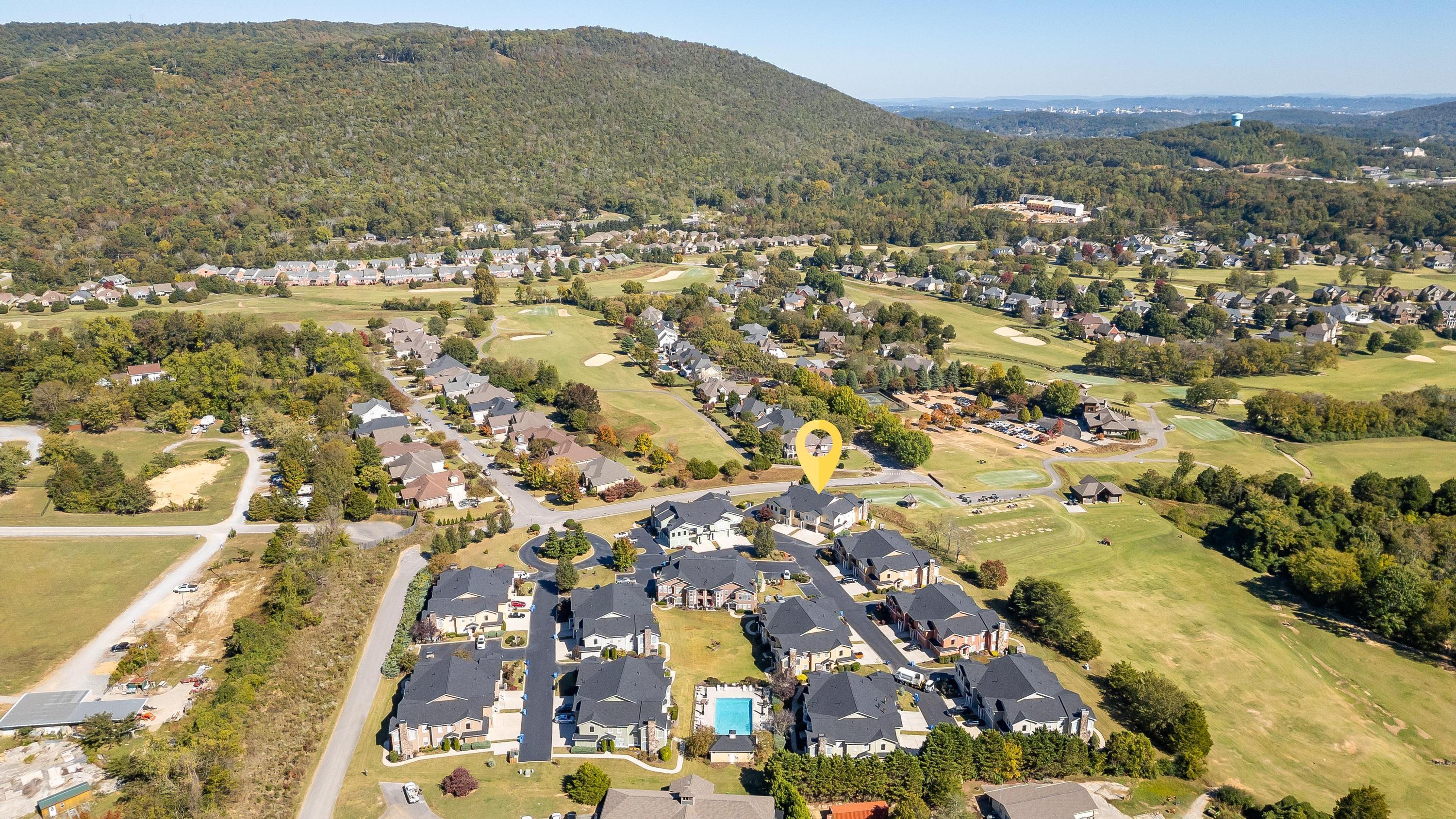 705 Renaissance Court