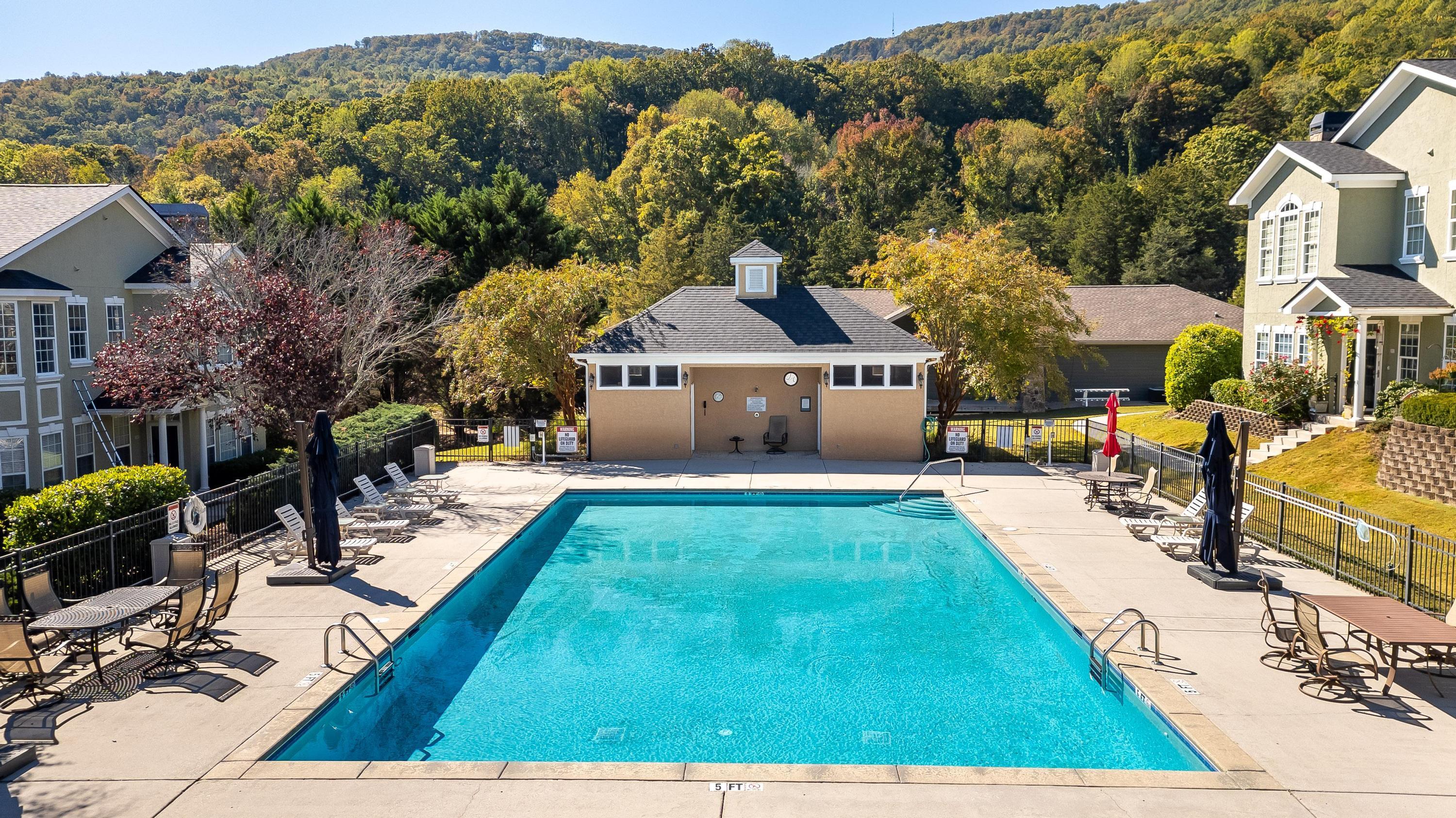 705 Renaissance Court
