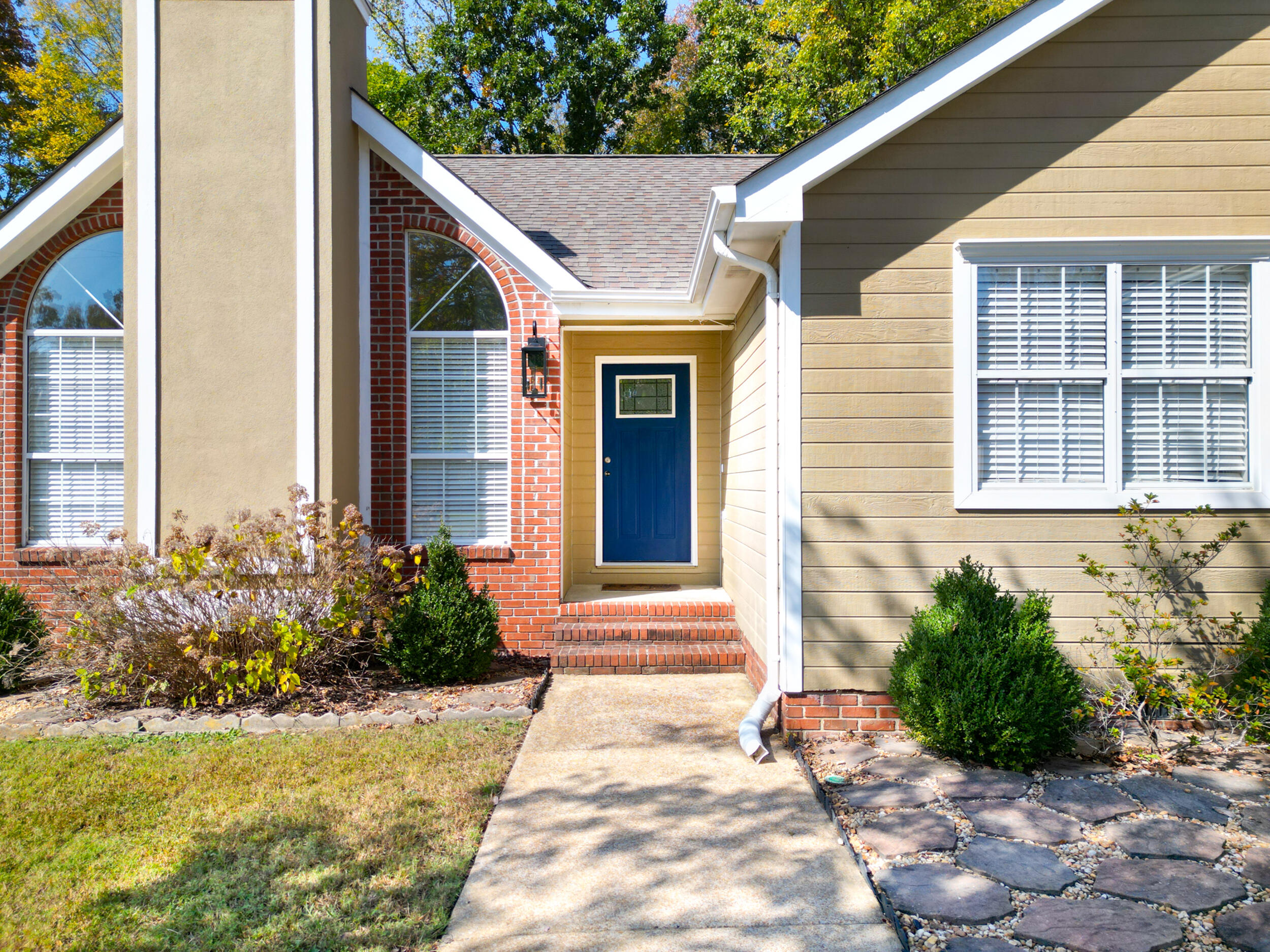 1923 Howell Mill Drive