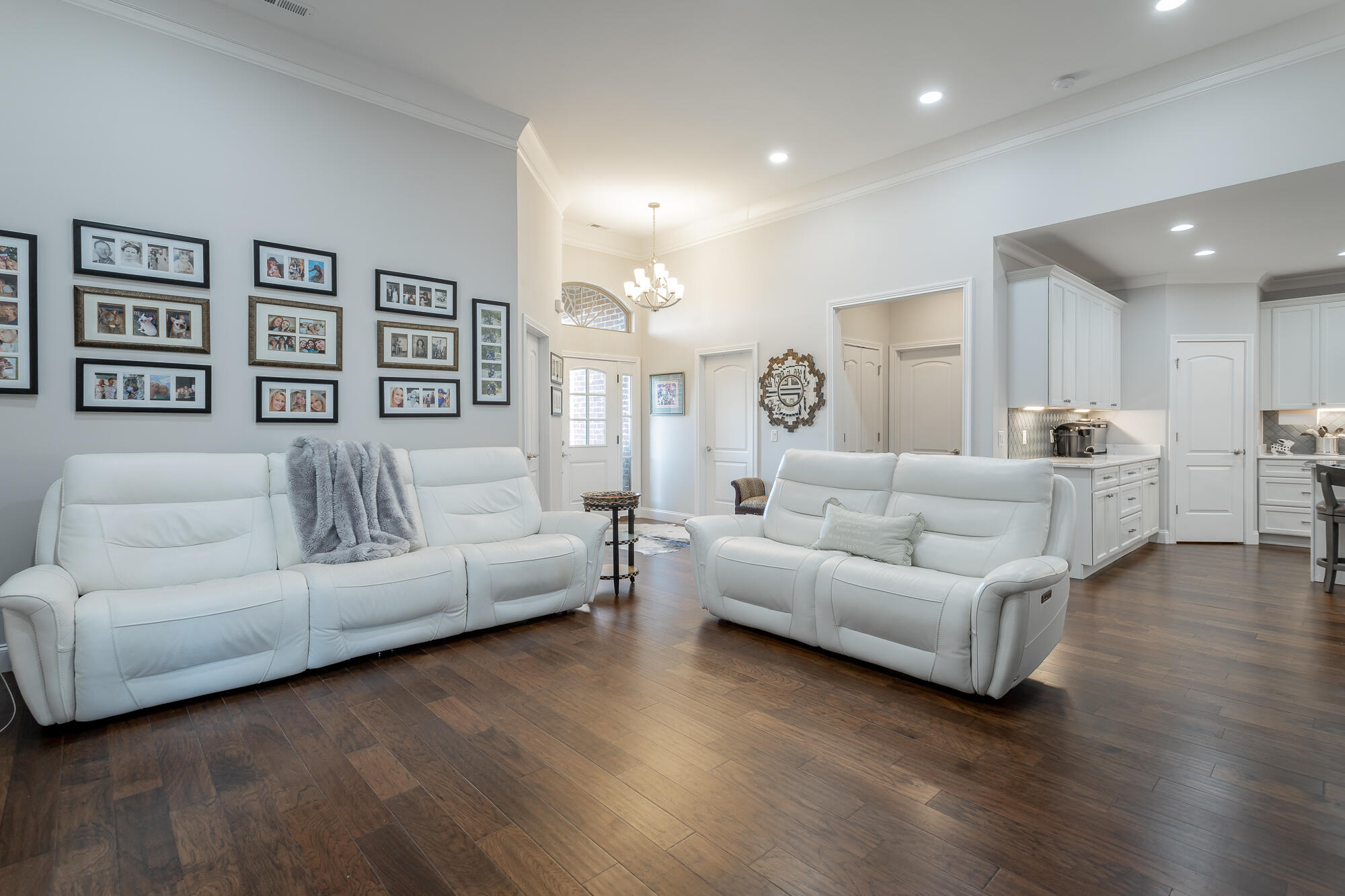 2664 Copper Cove
