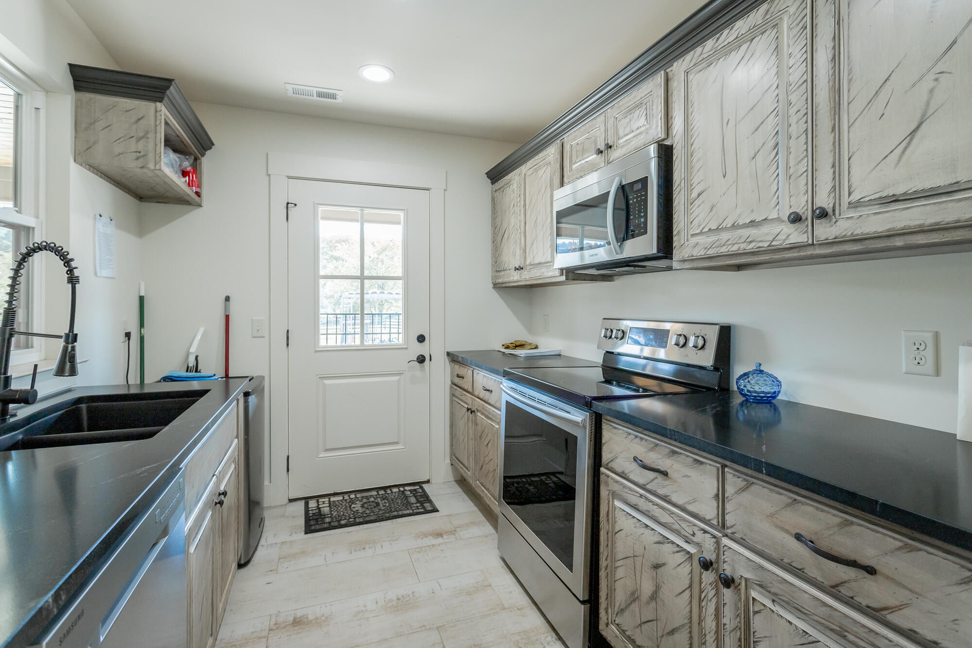 2664 Copper Cove