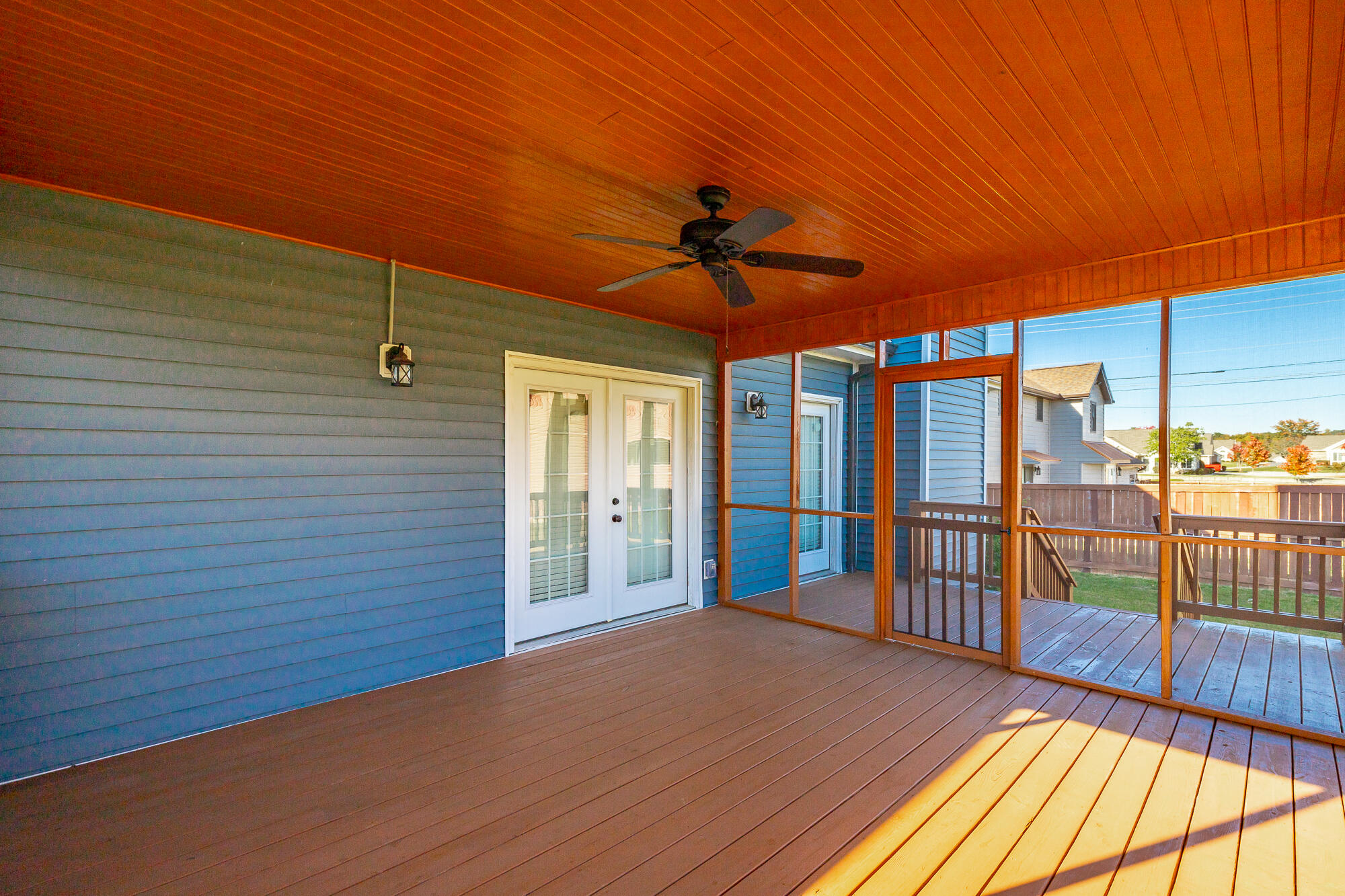 2325 Guinevere Parkway