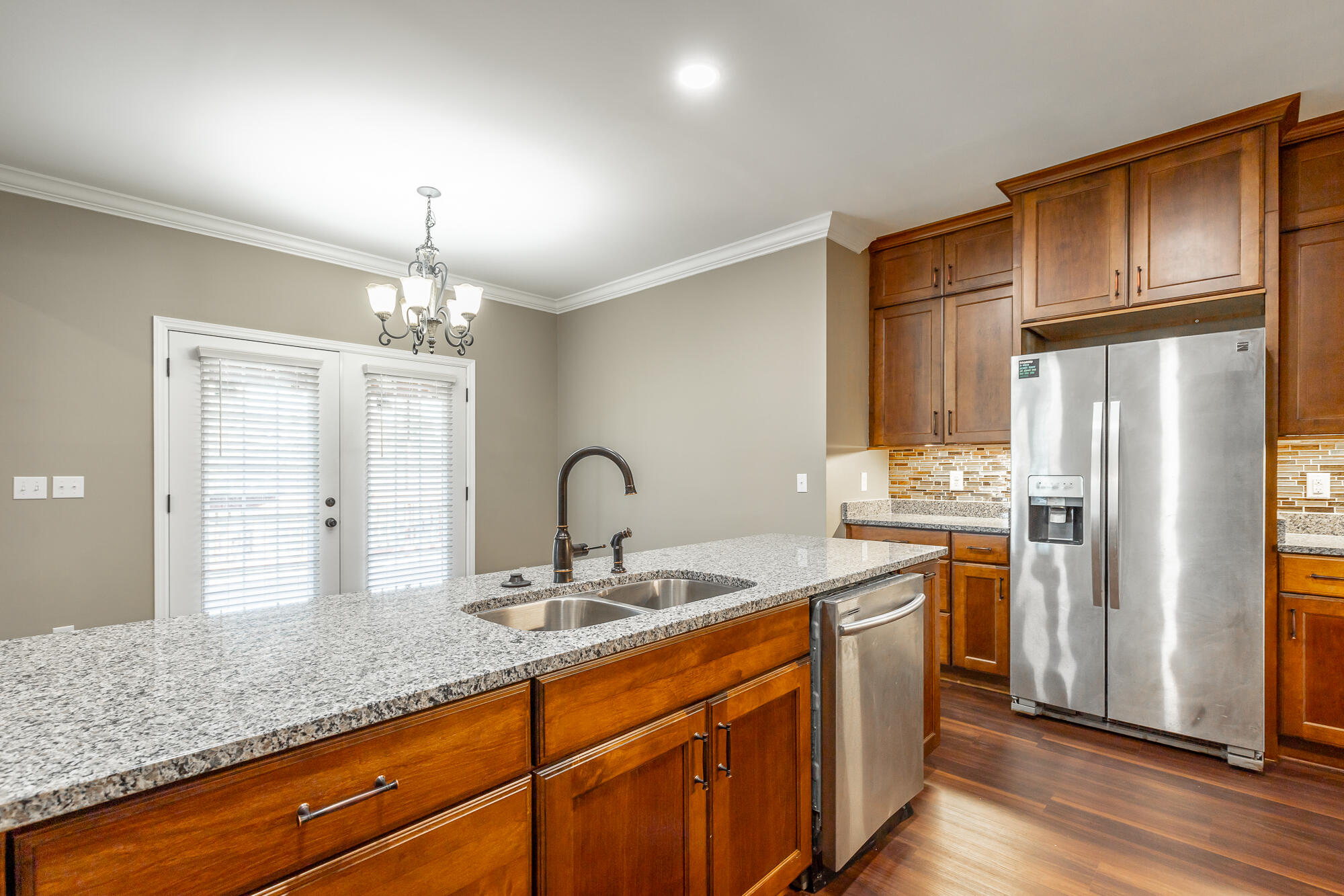 2325 Guinevere Parkway