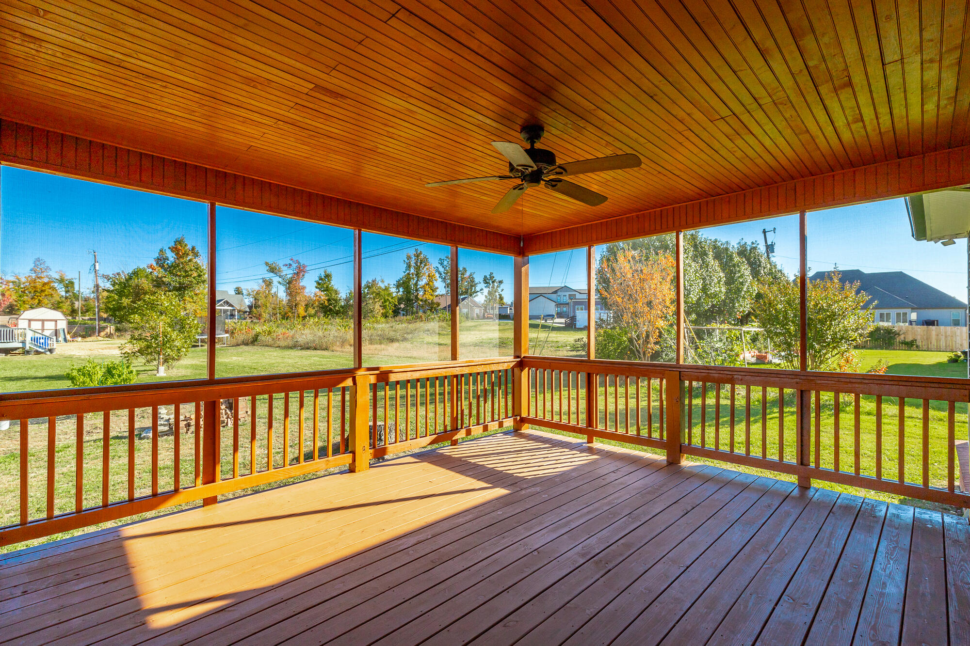 2325 Guinevere Parkway