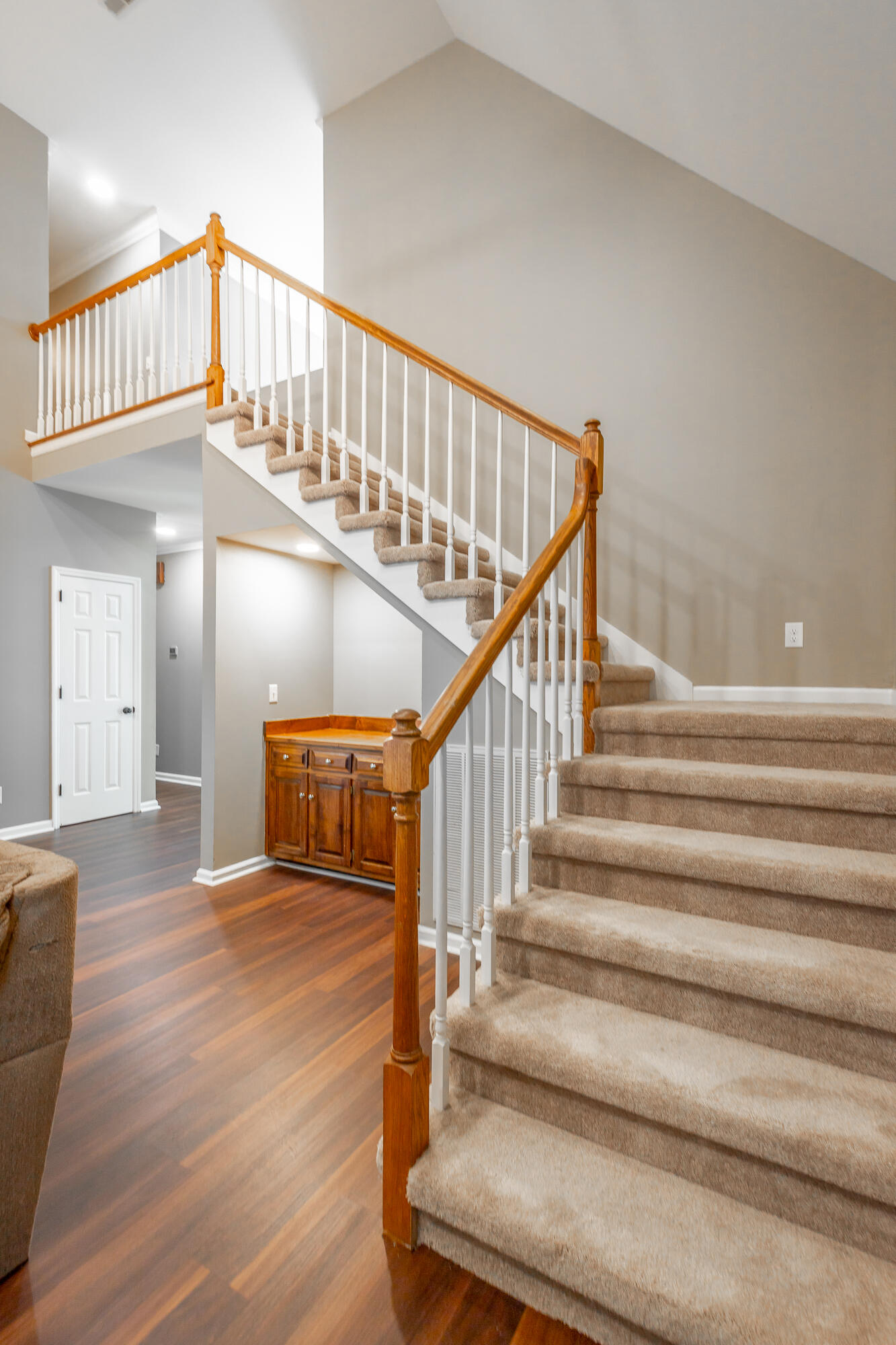 2325 Guinevere Parkway