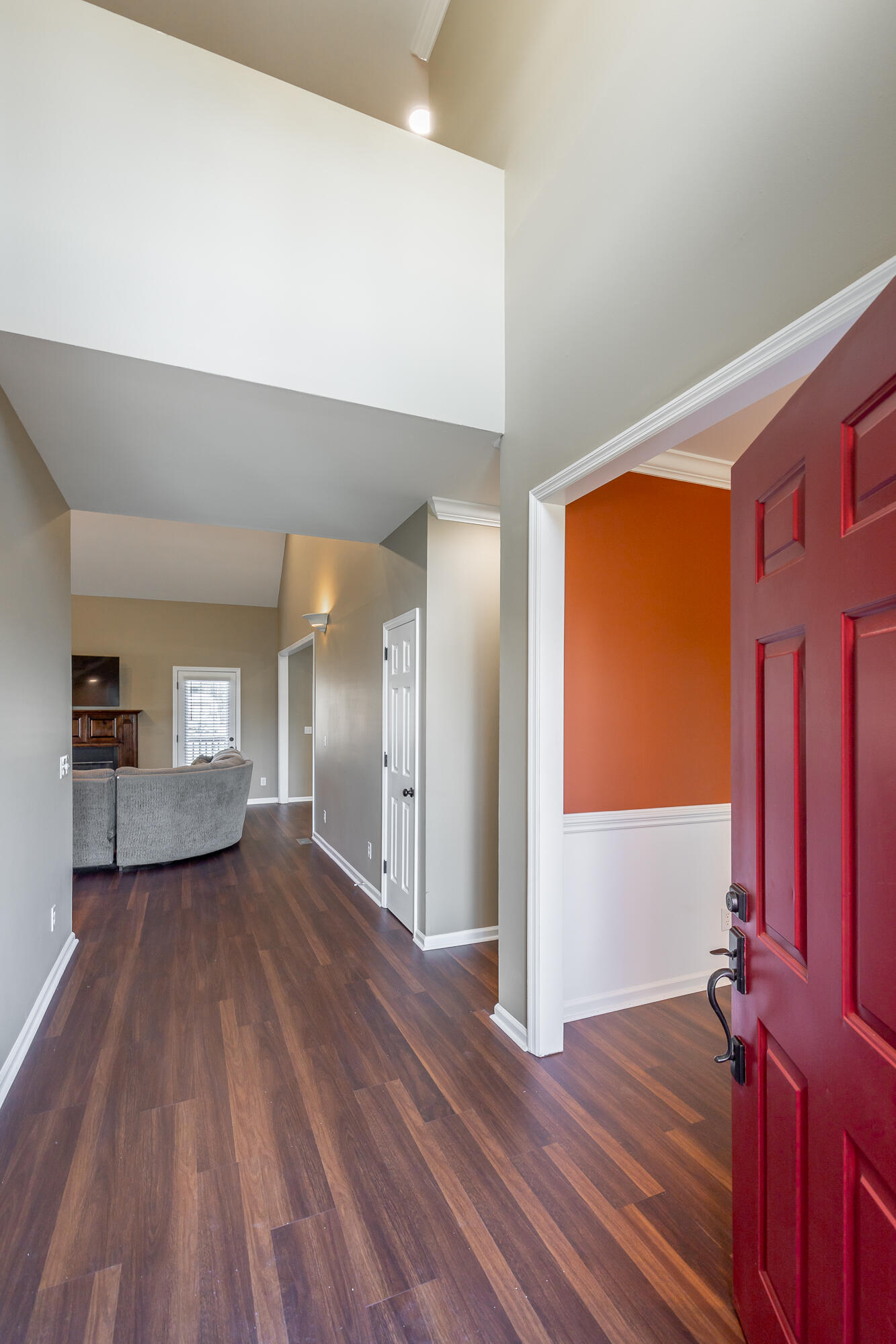 2325 Guinevere Parkway