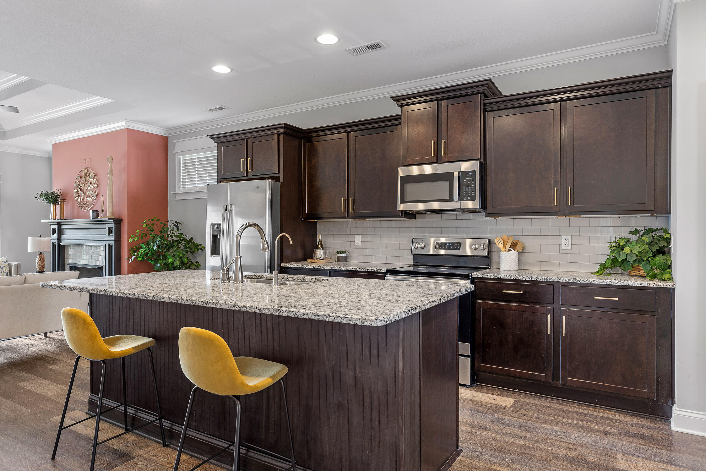 8528 Amberwing Circle
