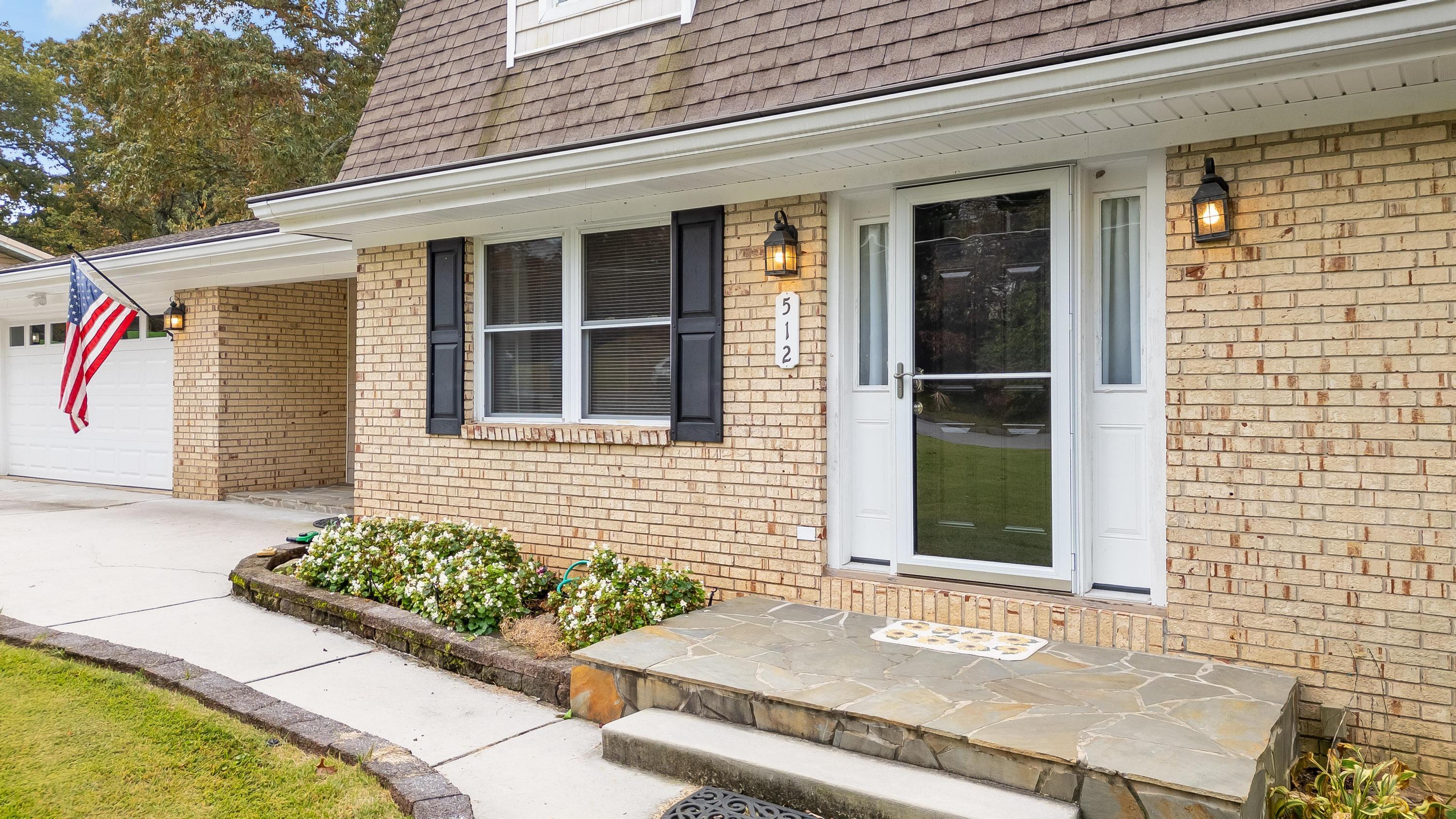 512 Briar Park Lane