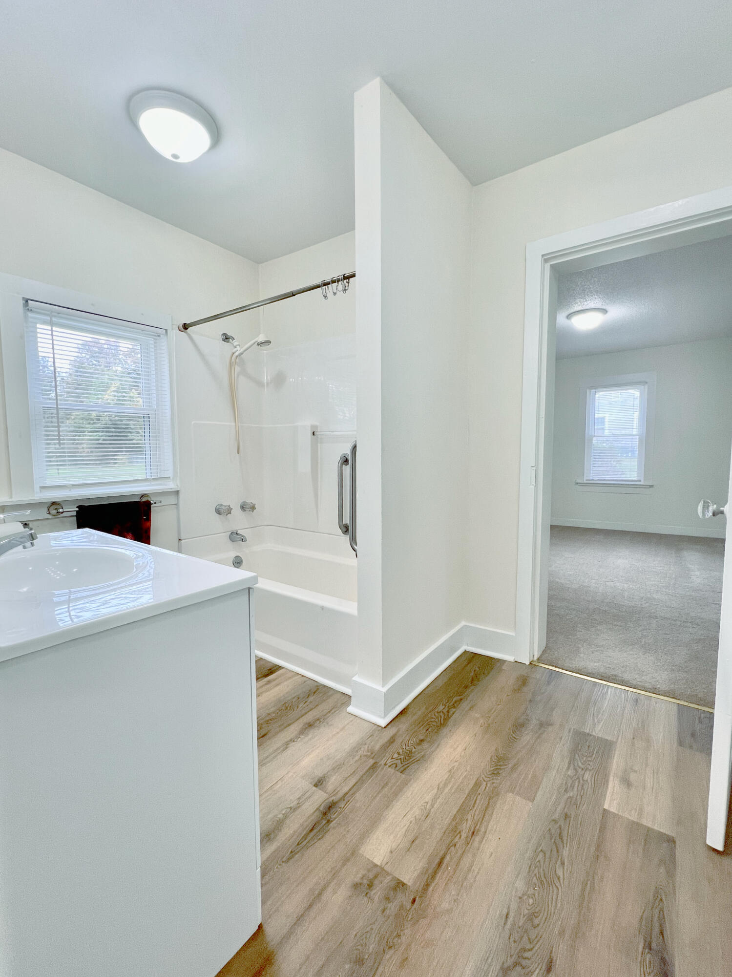 7117 Bonny Oaks Drive