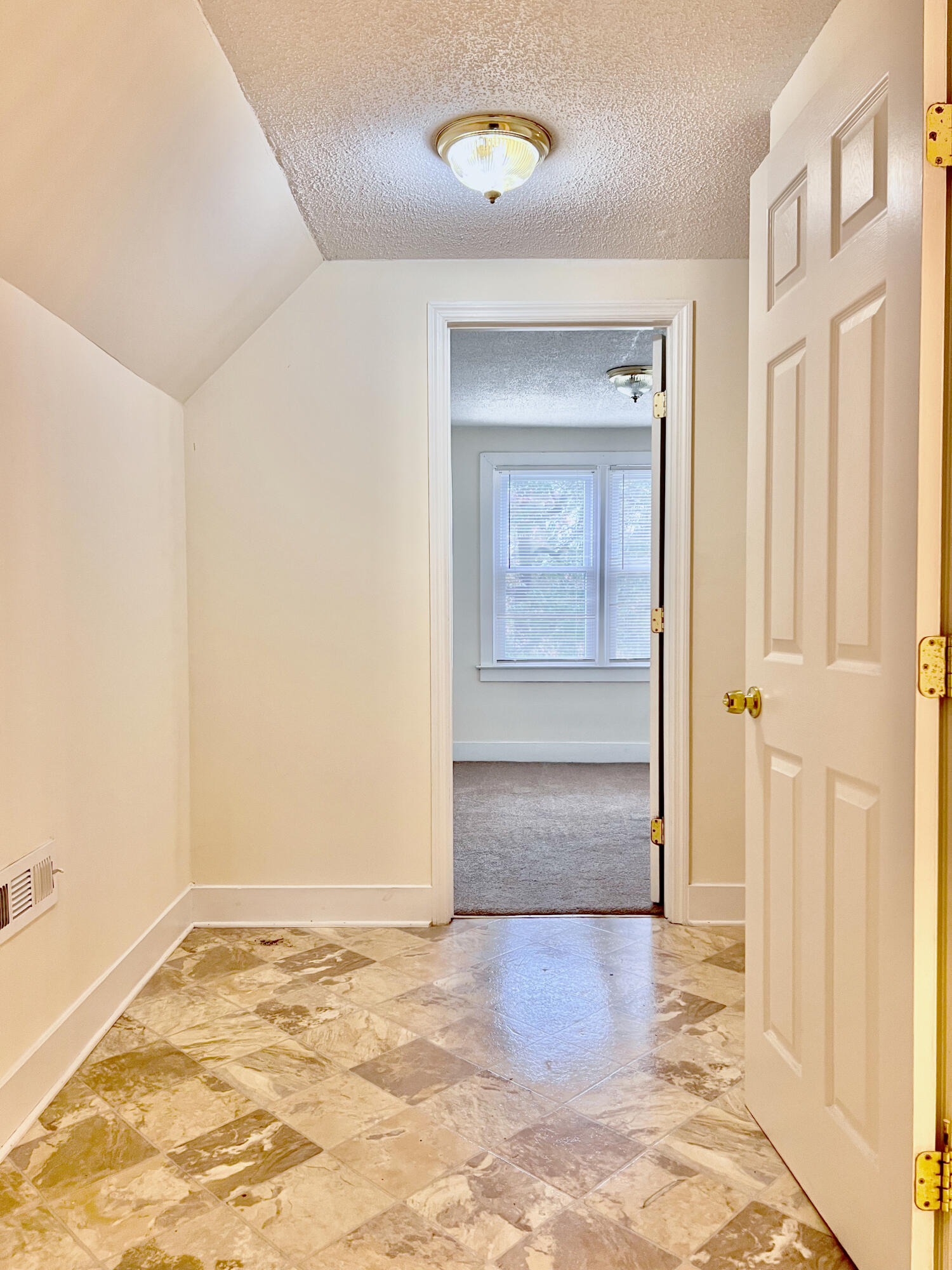 7117 Bonny Oaks Drive