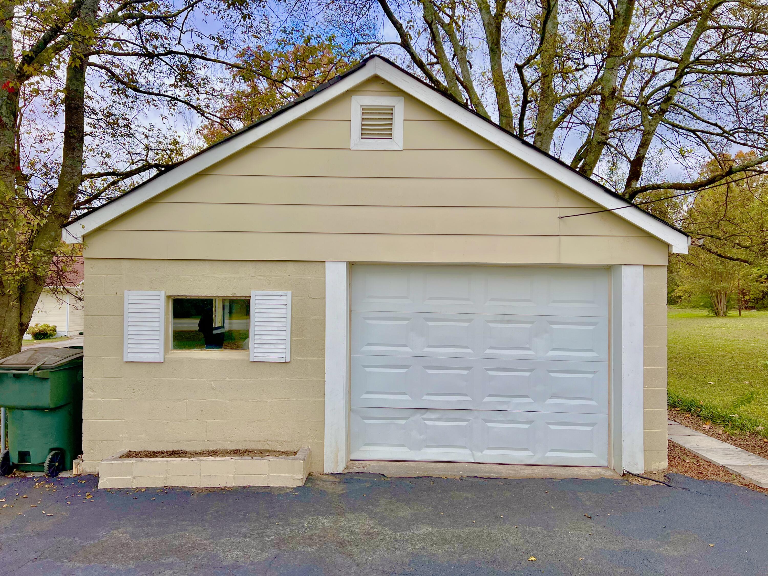 7117 Bonny Oaks Drive