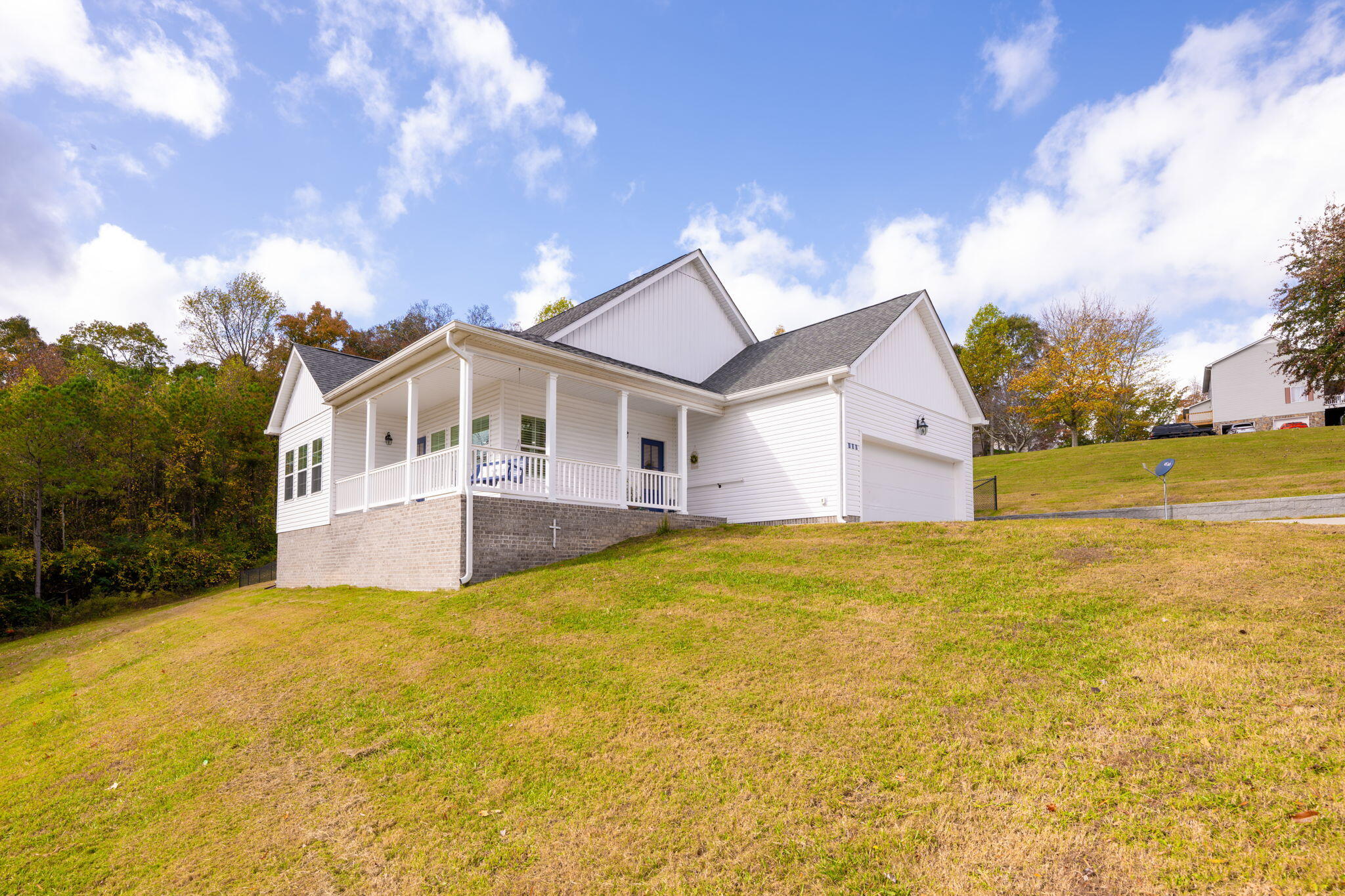 155 SE William Way