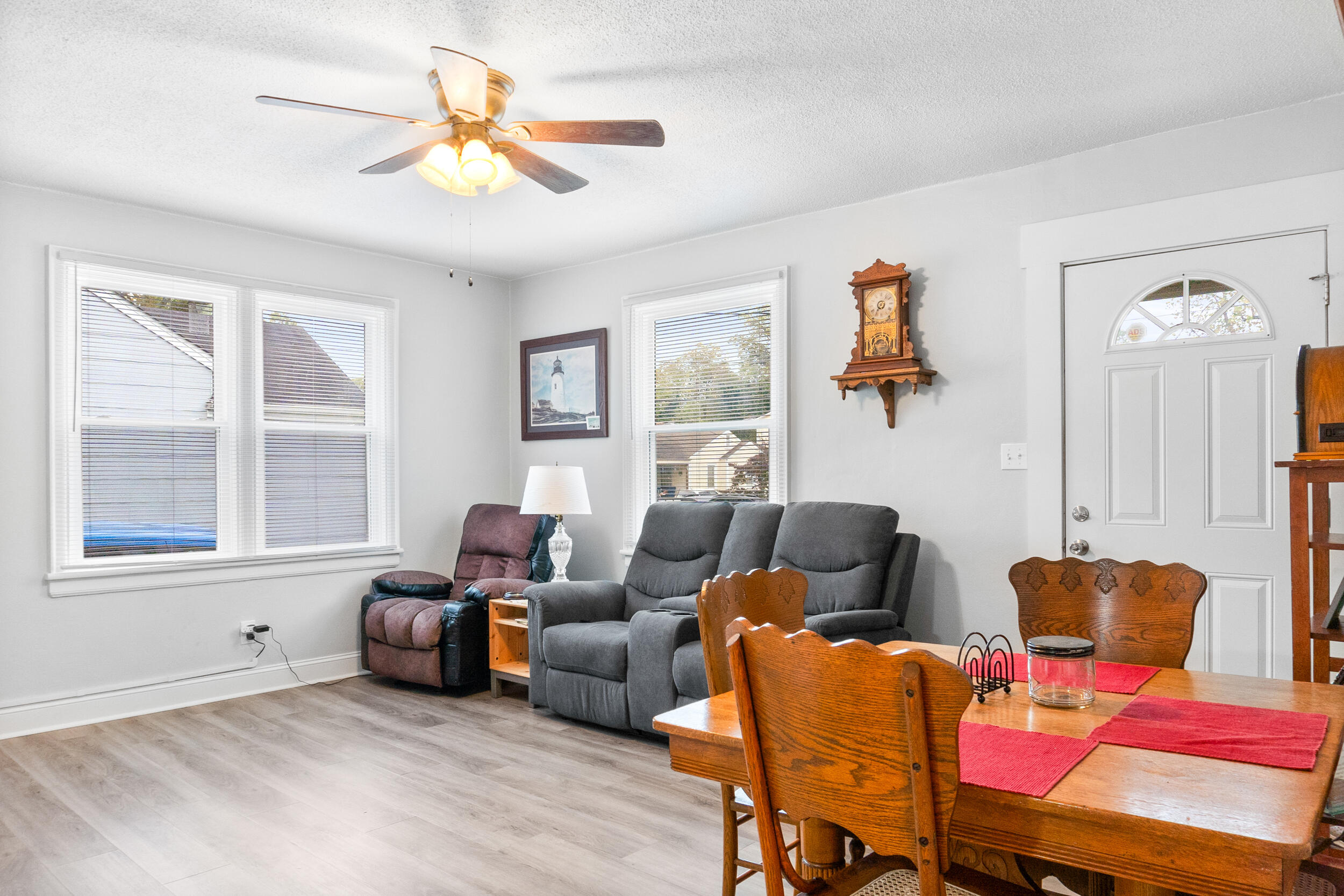 1513 Fruitland Drive