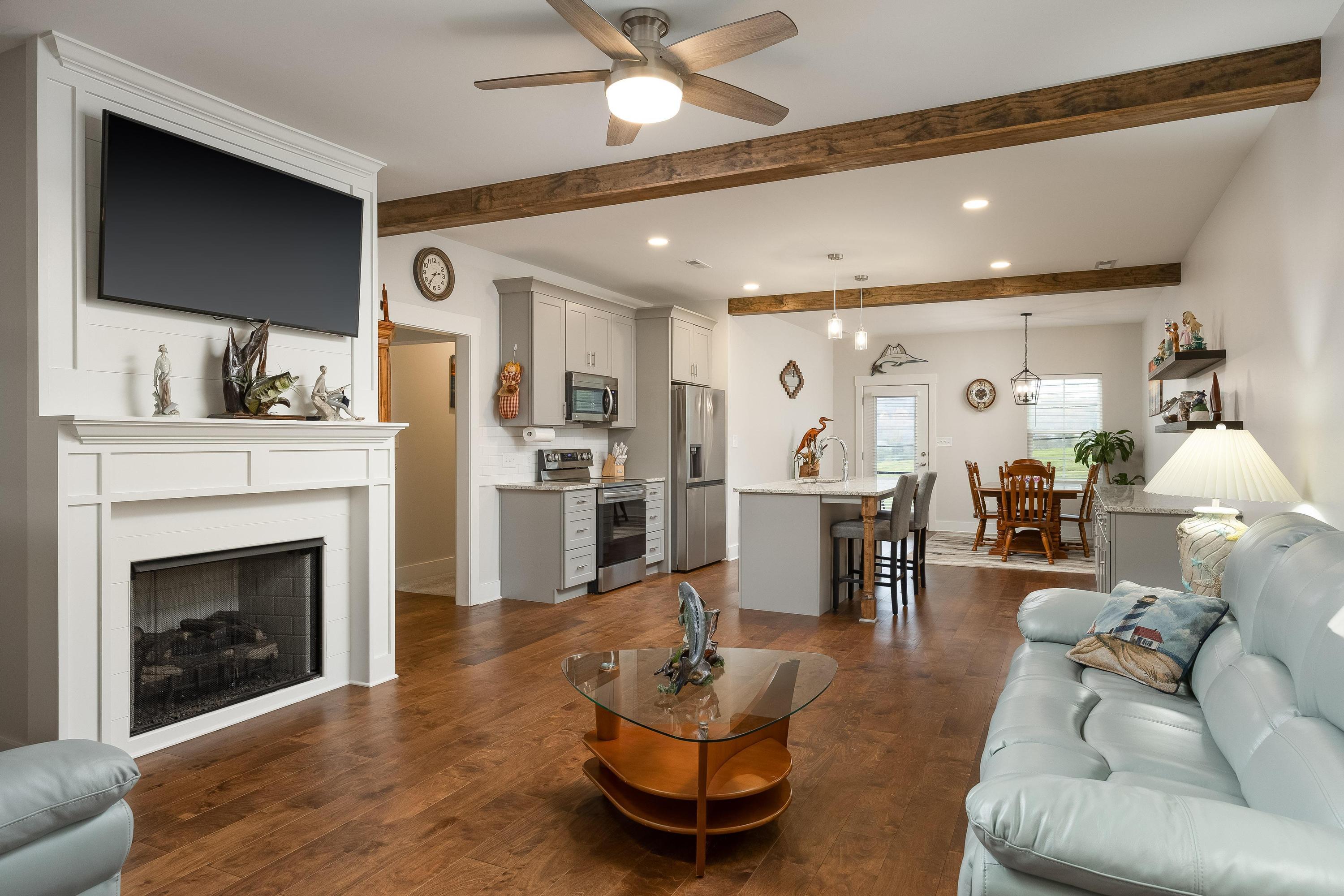 11328 Cape View, 2