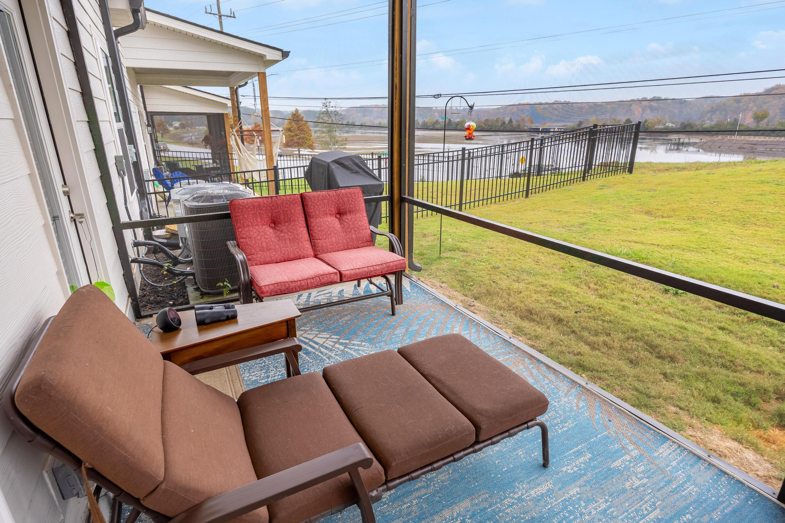 11328 Cape View, 2