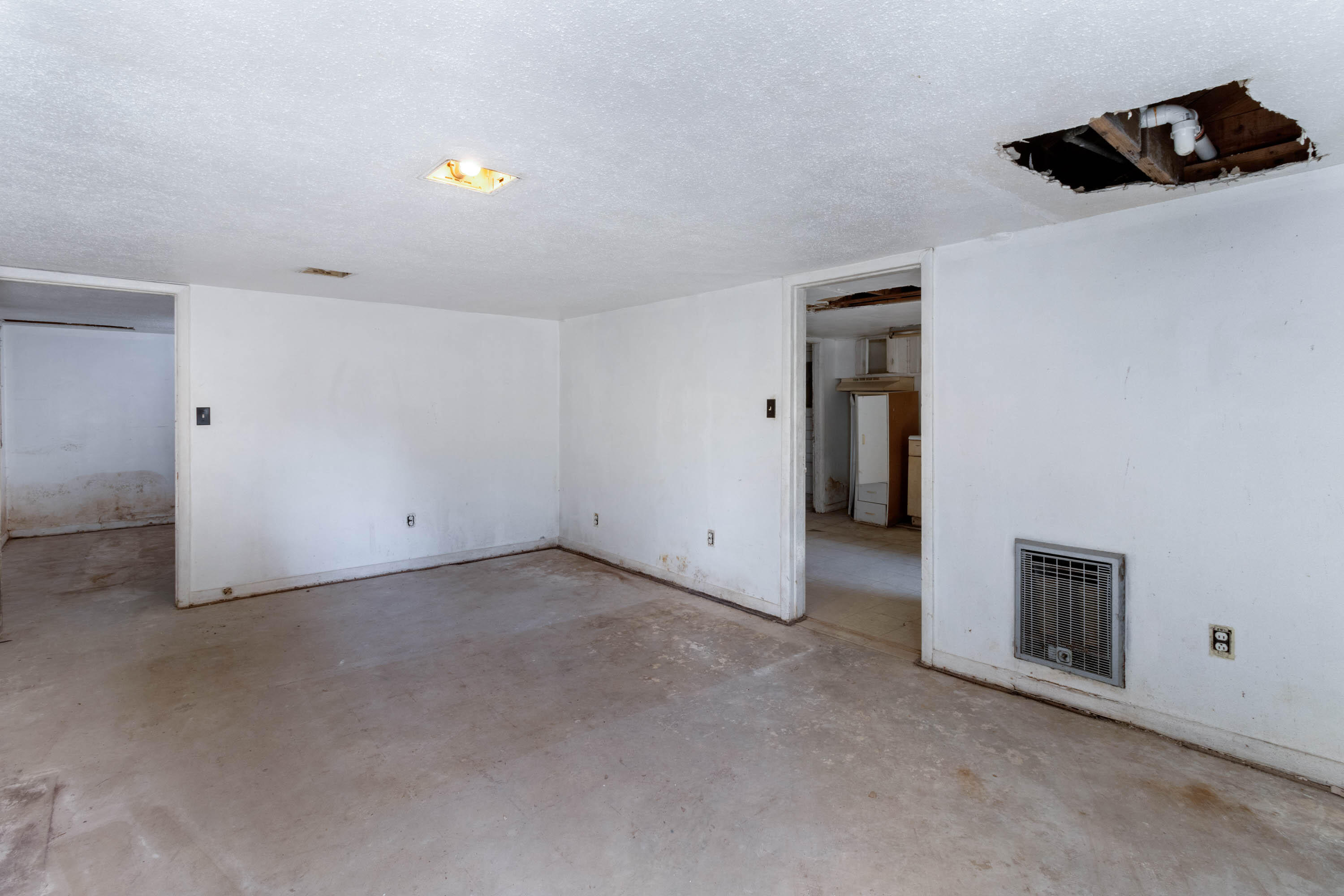 712 Orchard Terrace