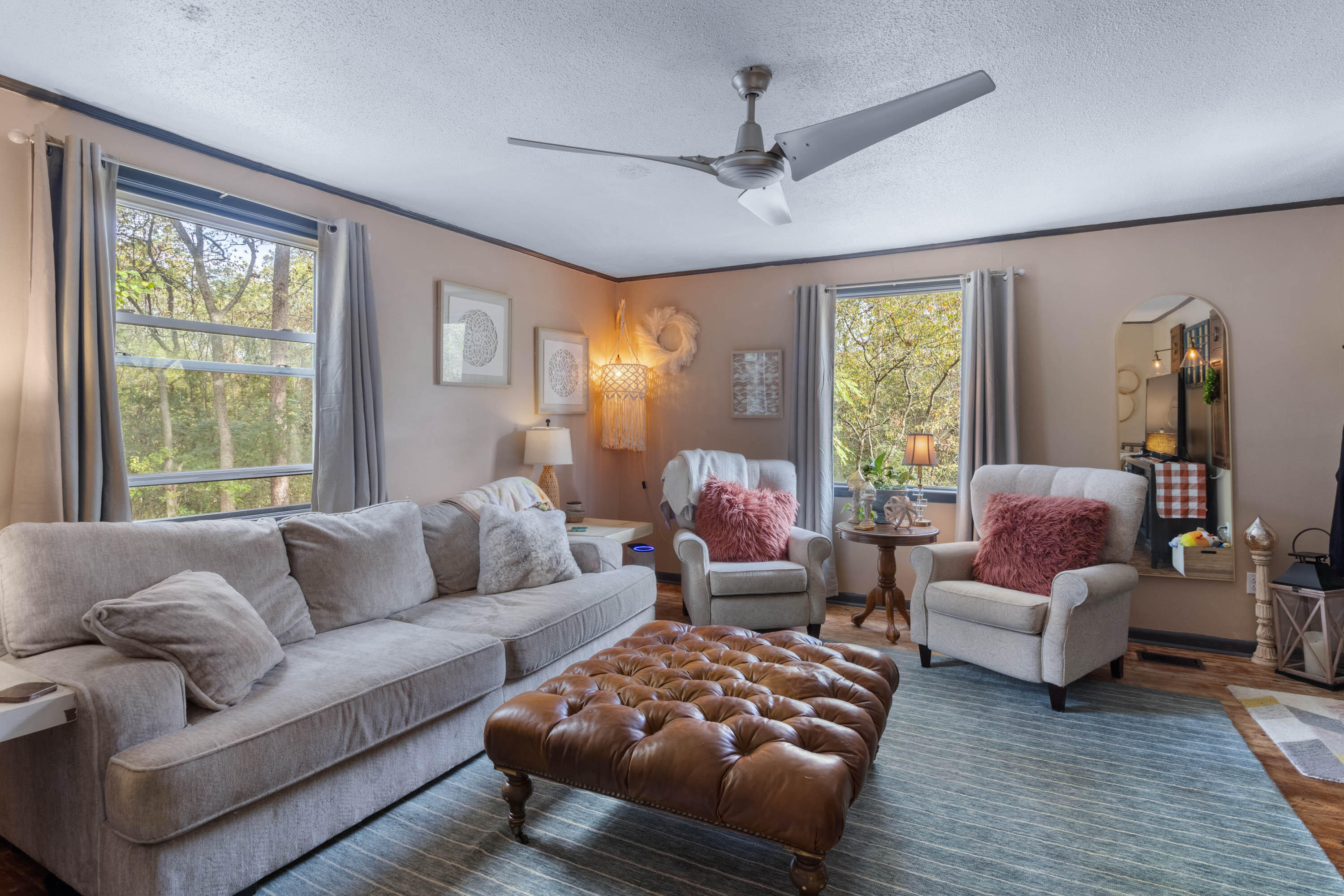 712 Orchard Terrace