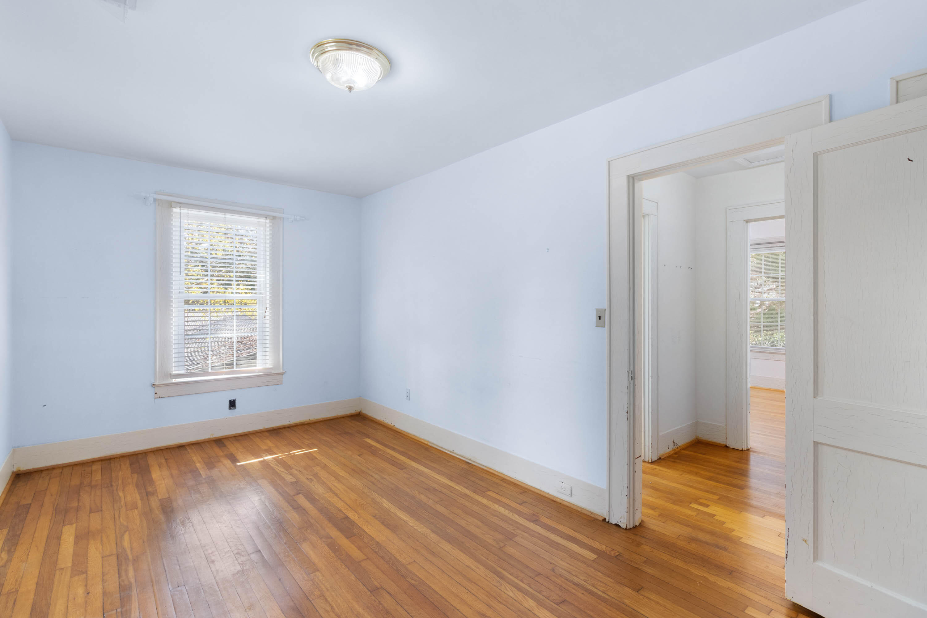 712 Orchard Terrace