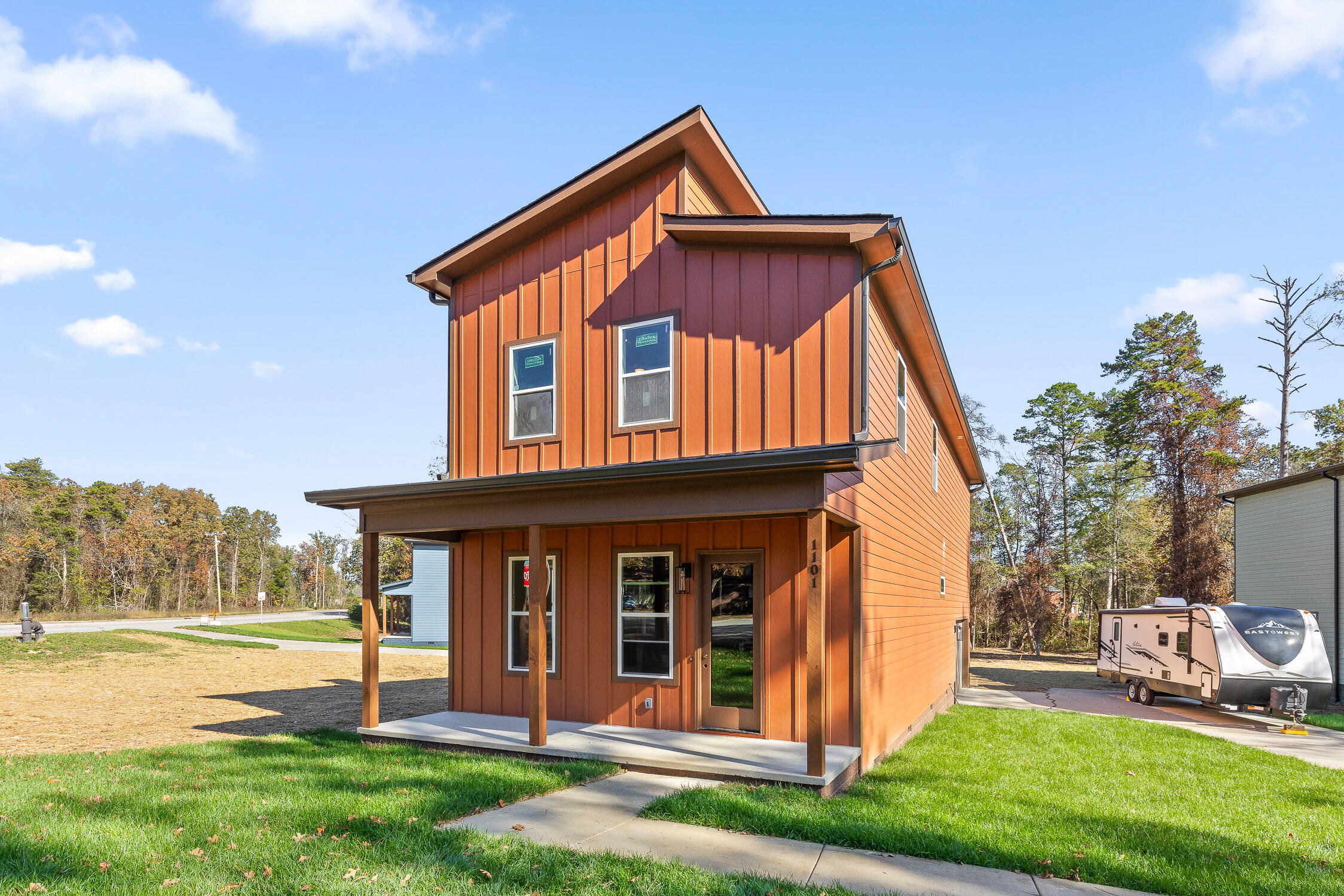 1101 Lakeside Circle
