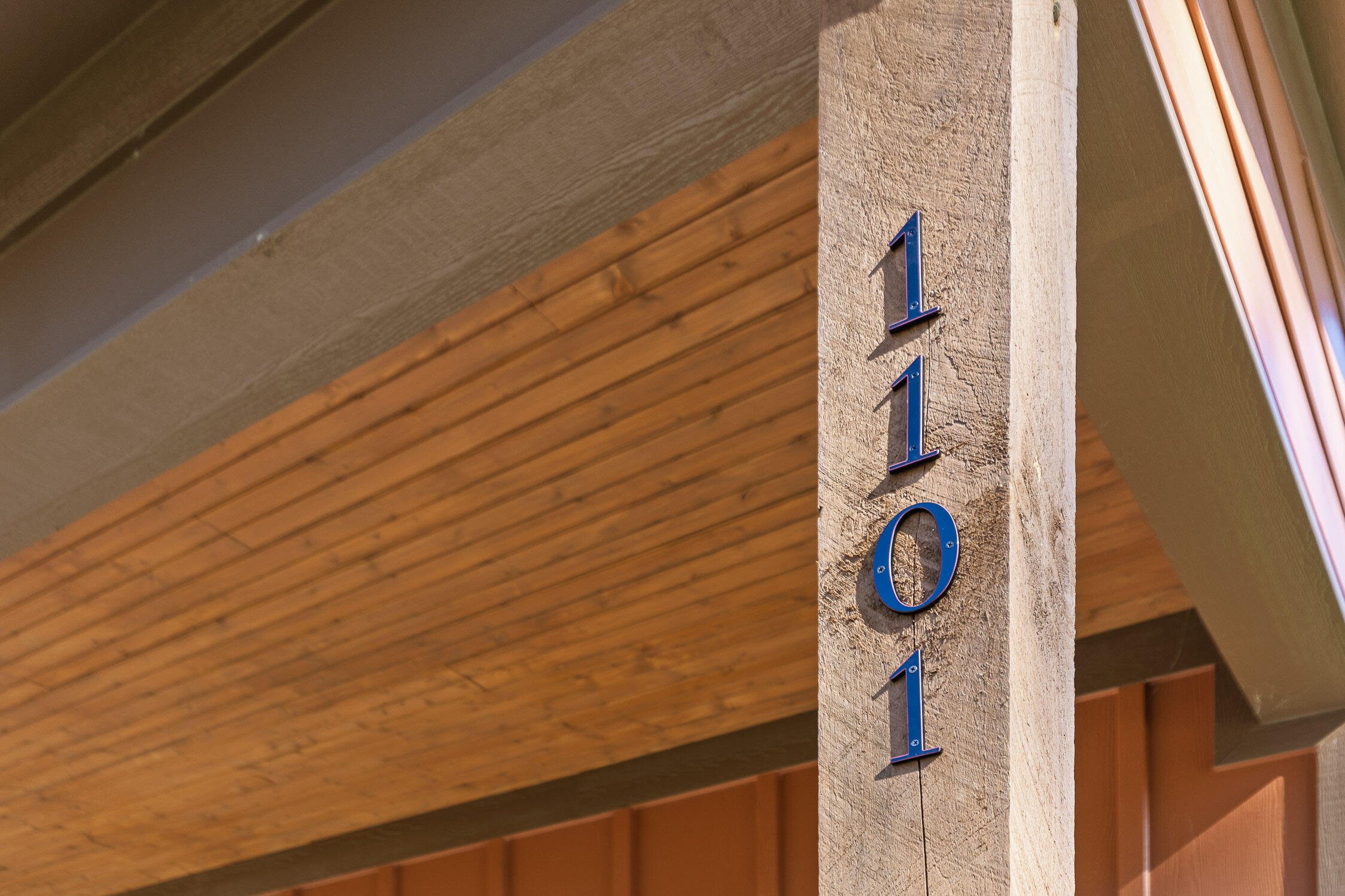 1101 Lakeside Circle