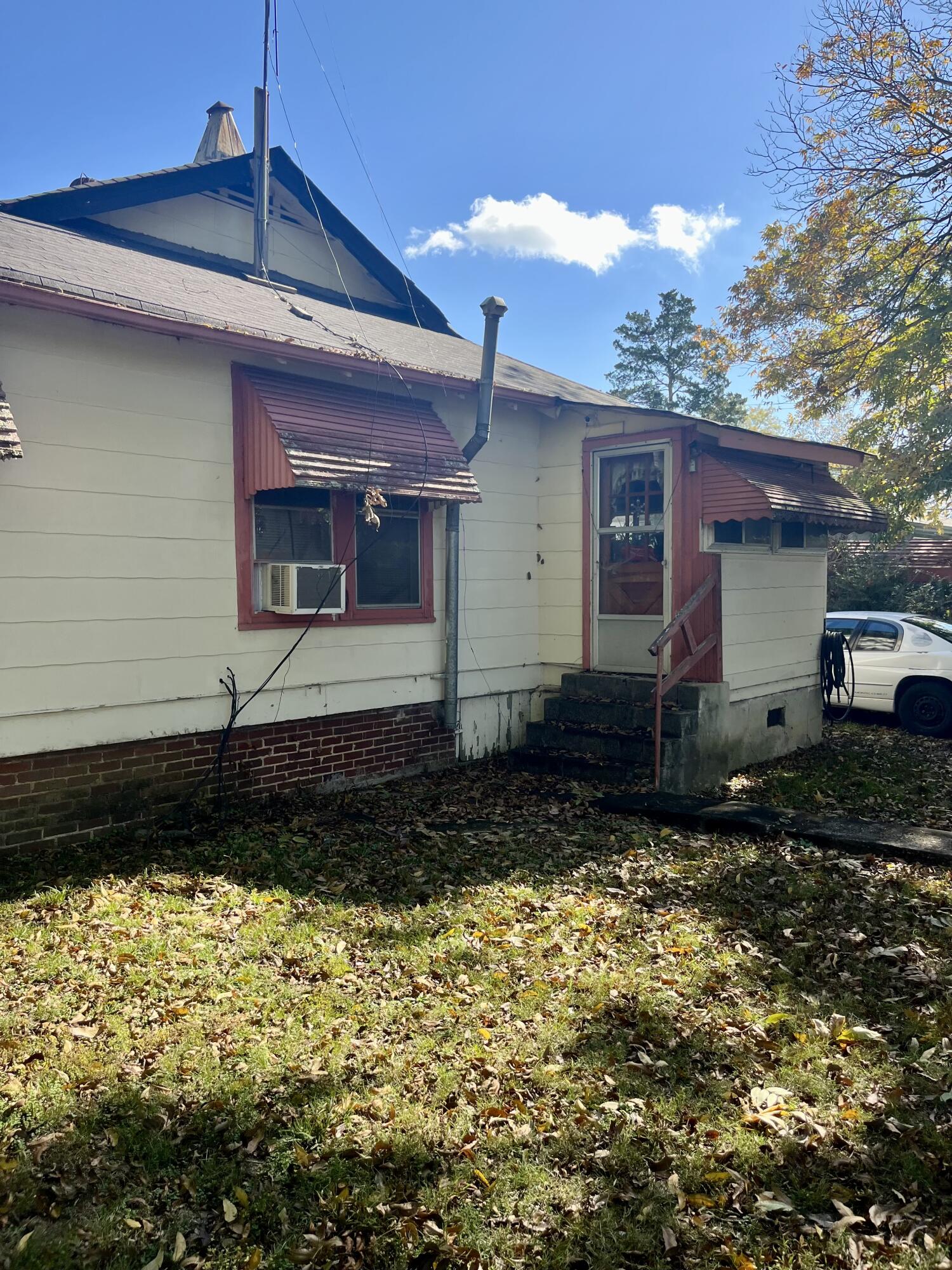 1303 Prater Road