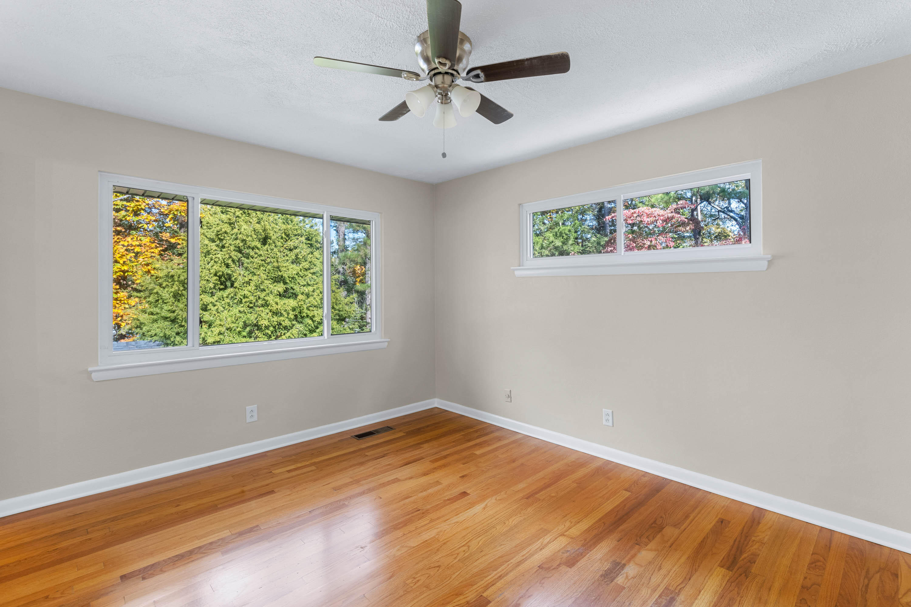 1125 Clermont Drive