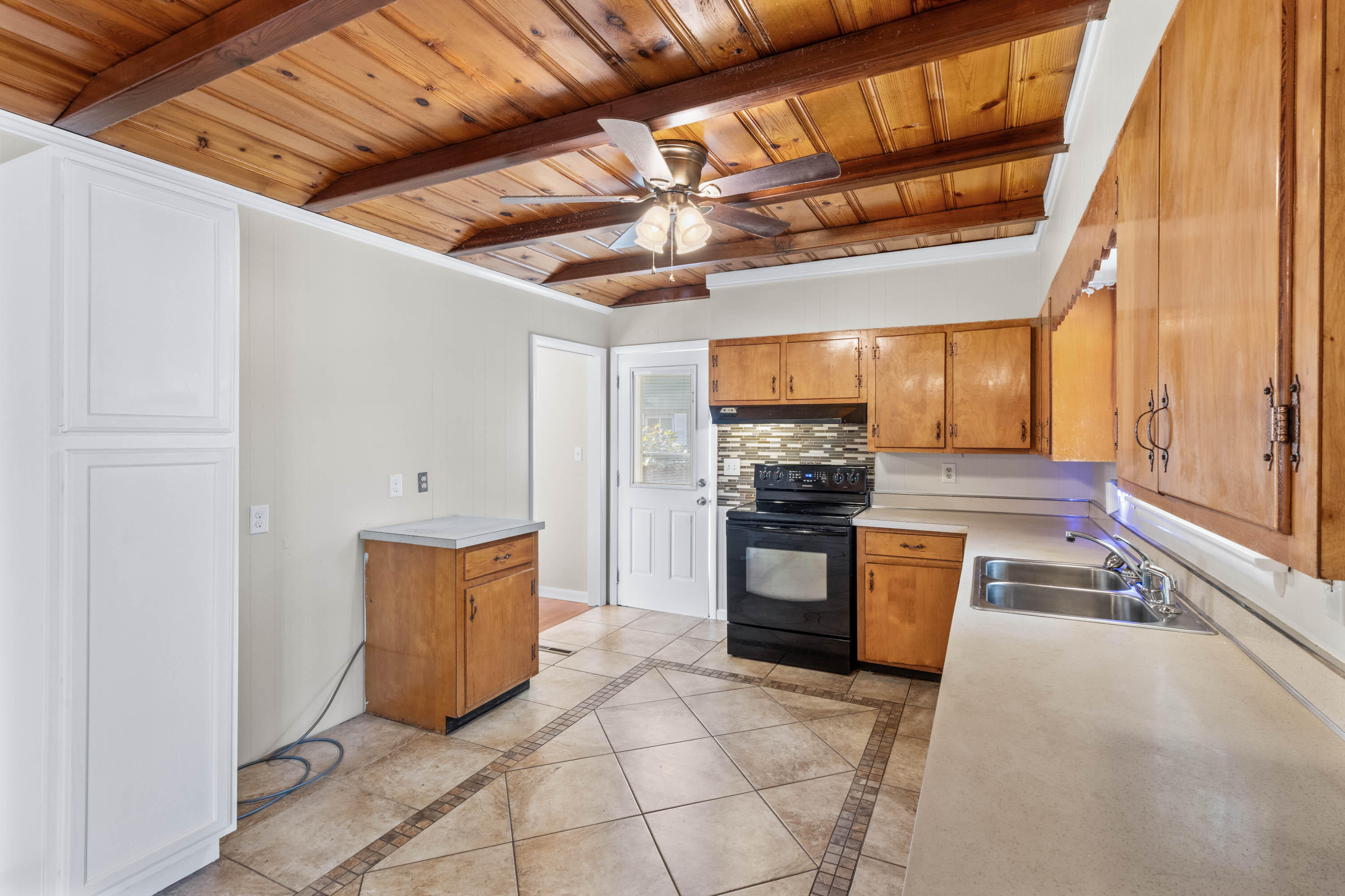 1125 Clermont Drive
